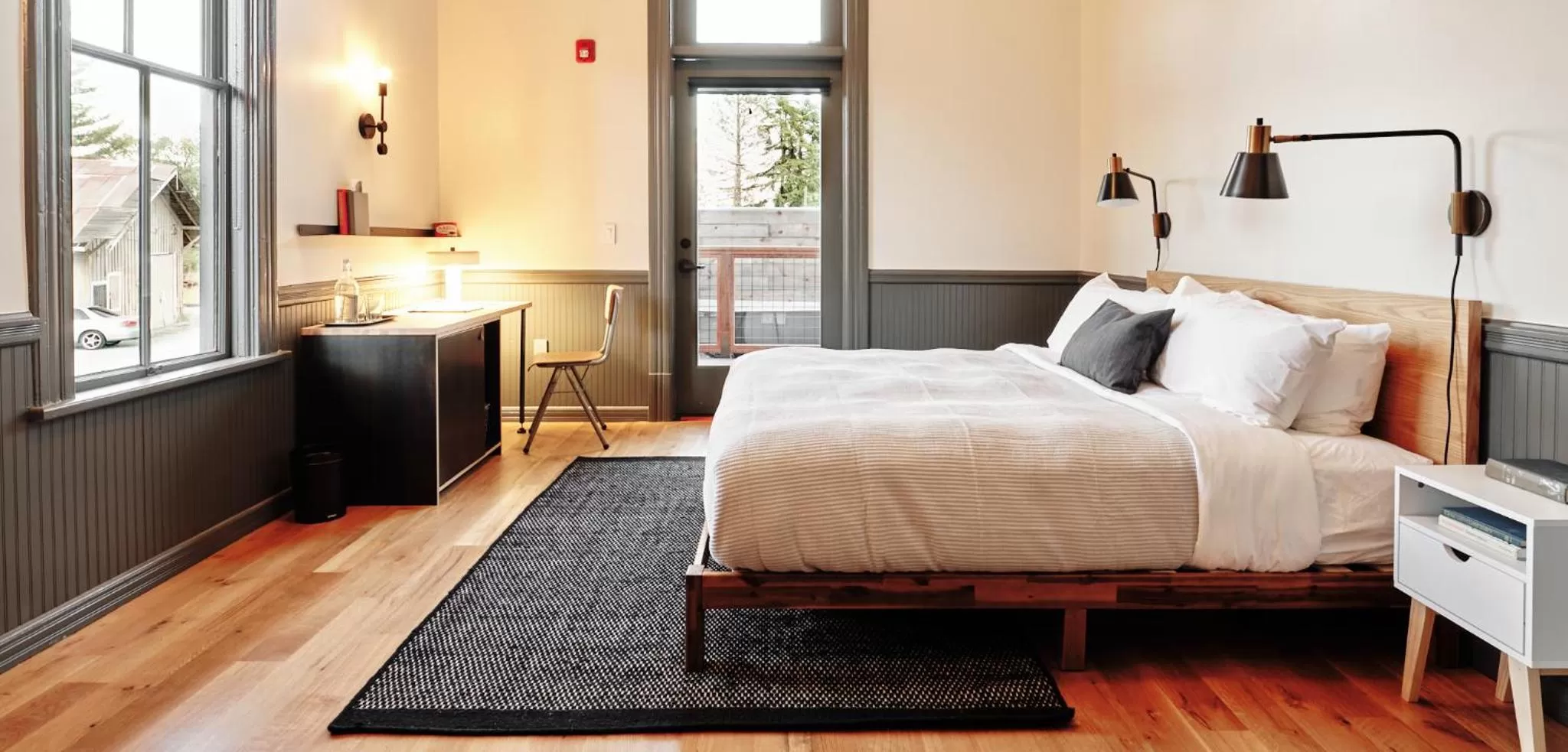 Bed in Thatcher Hotel