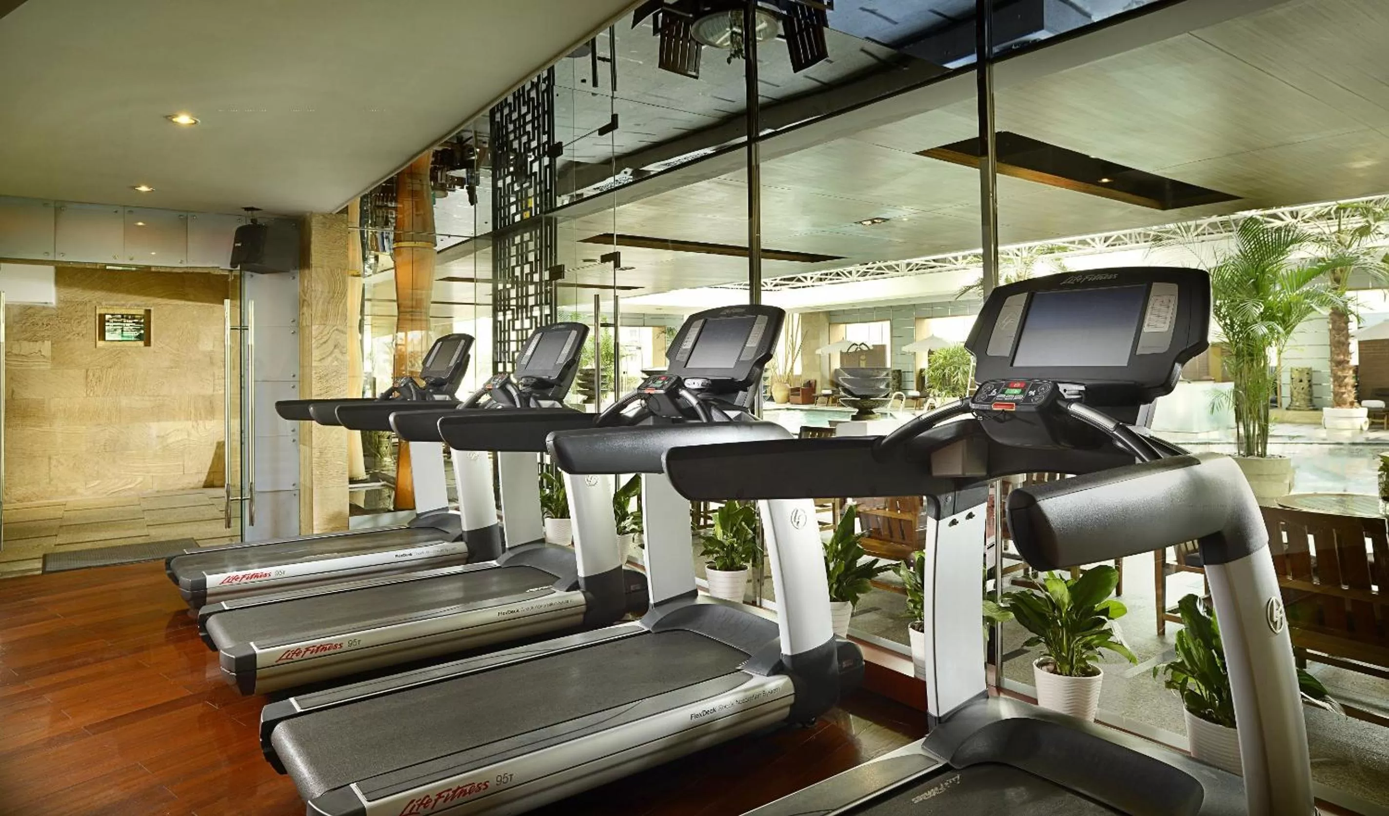 Property building in Grand Mercure Xian On Renmin Square