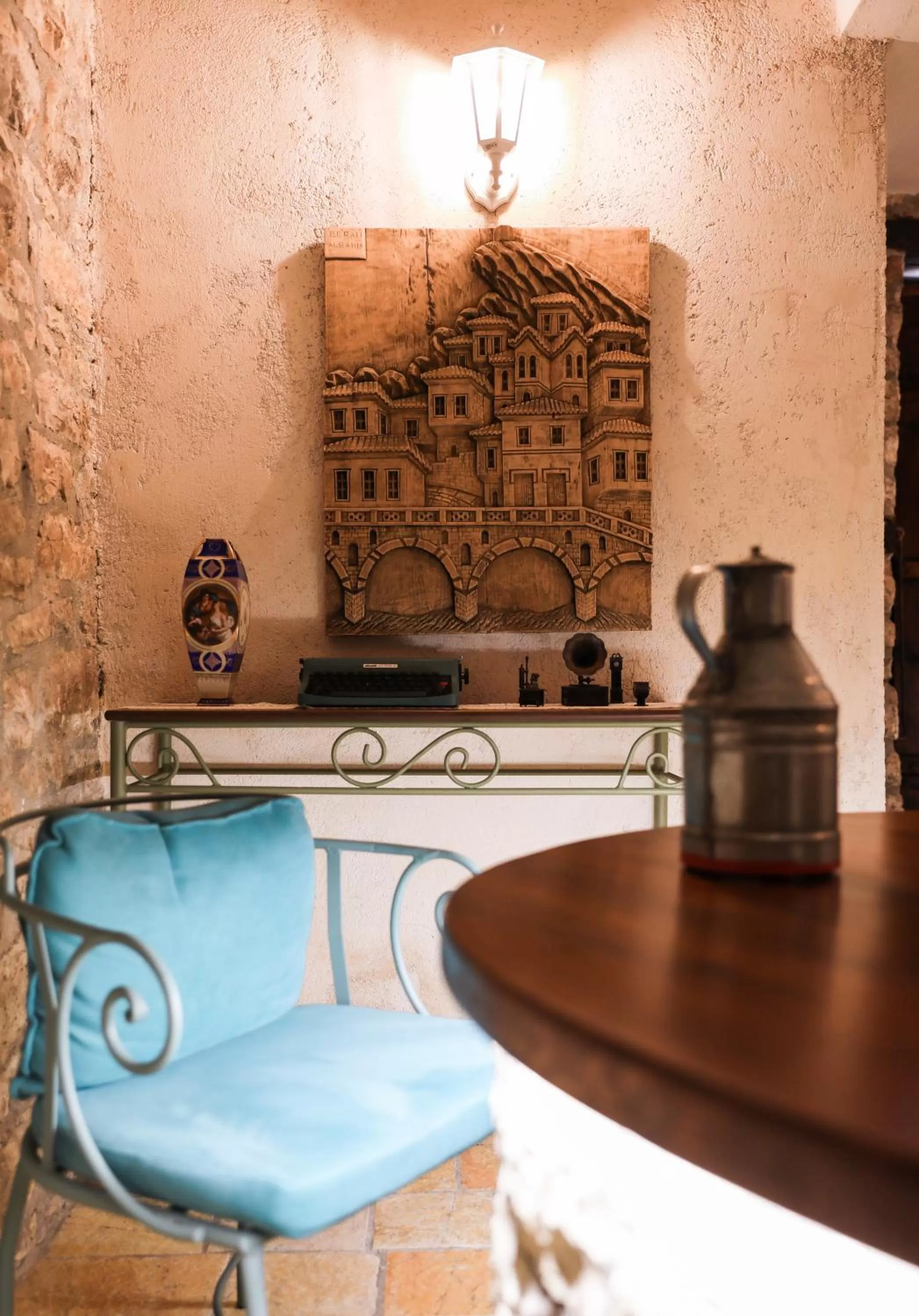 Seating area, Kitchen/Kitchenette in Vila 4 Bed&Breakfast