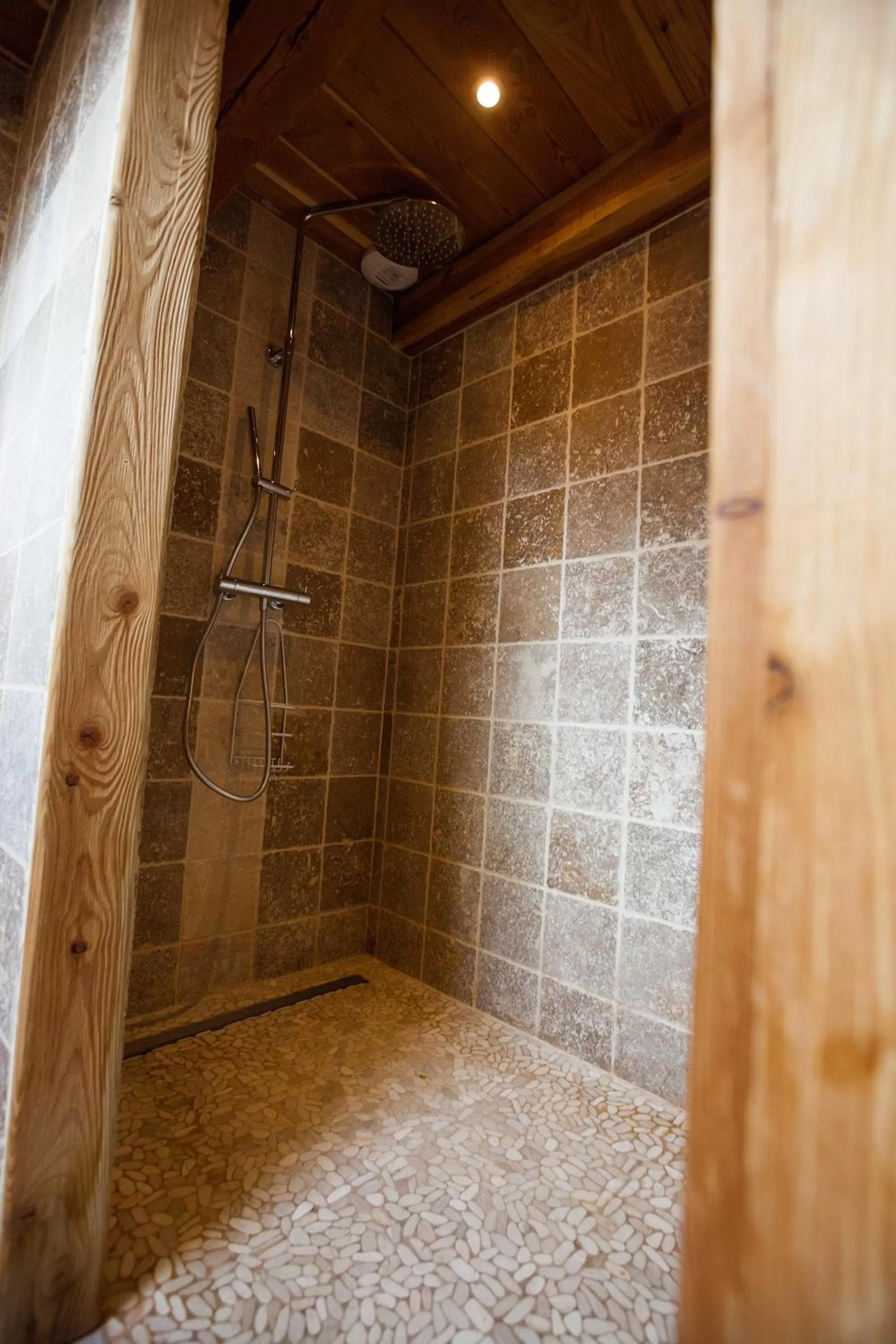 Bathroom in Le Bacchu Ber