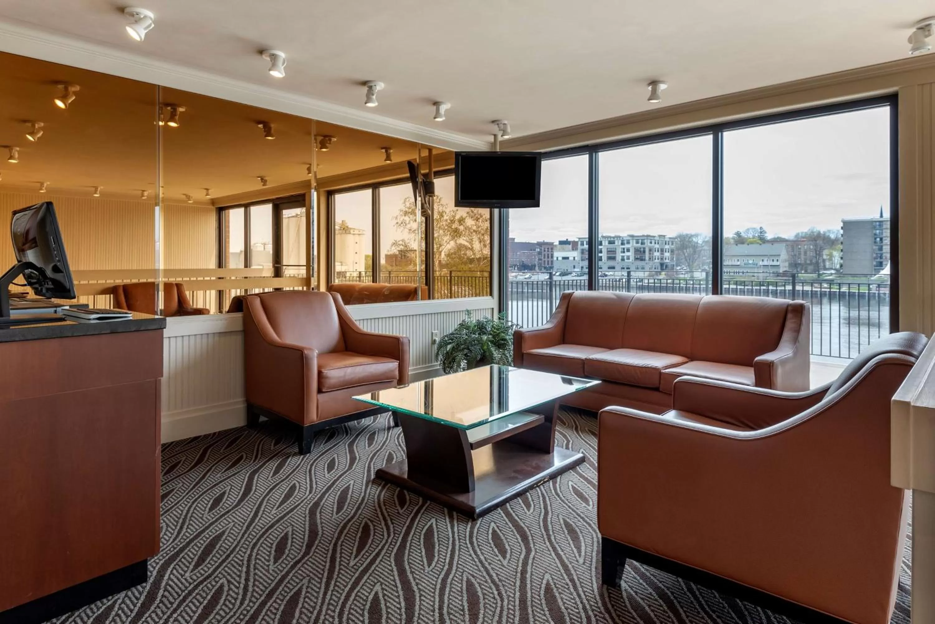 Business facilities in Best Western Plus Oswego Hotel and Conference Center