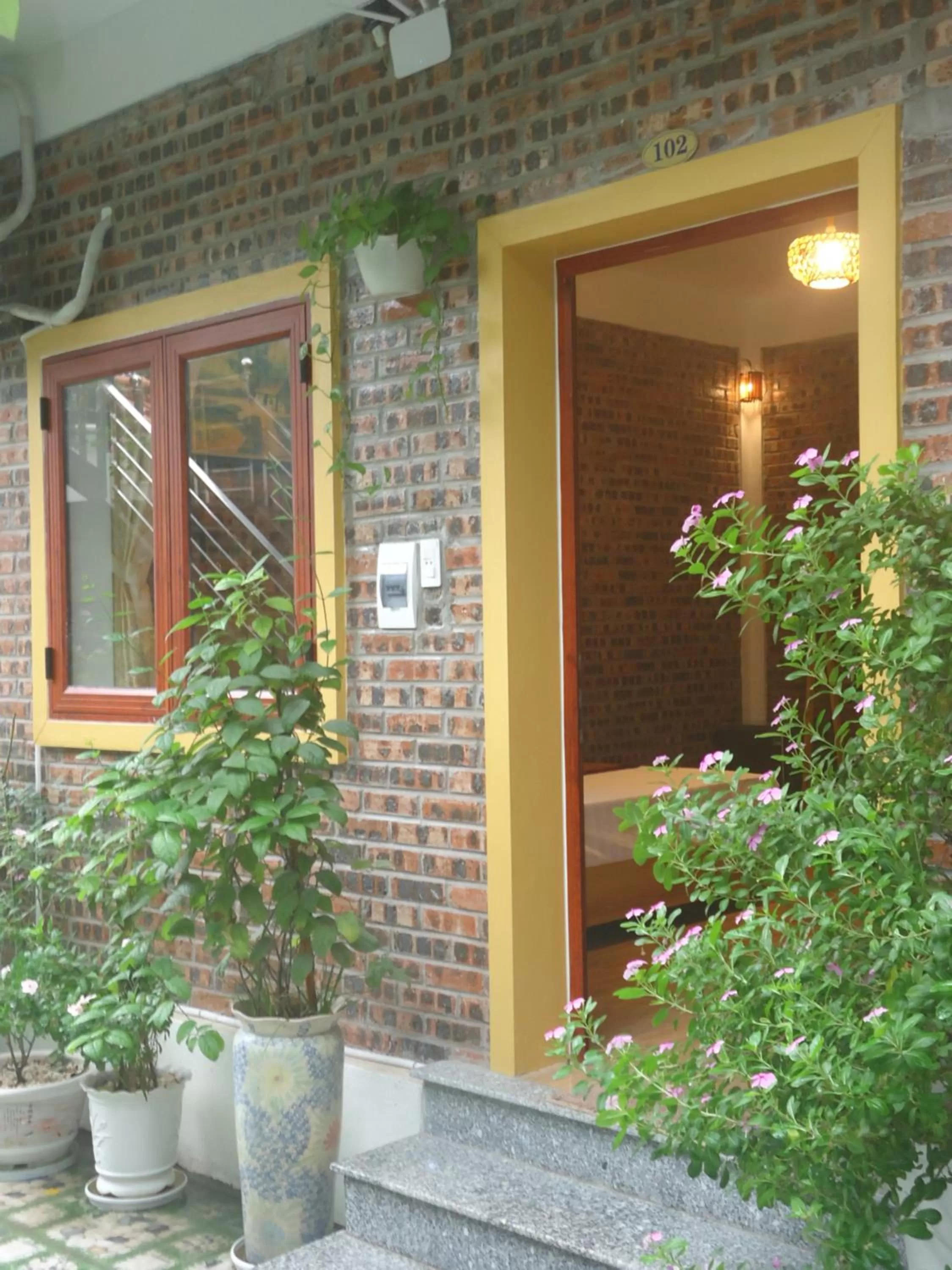 Property building, Patio/Outdoor Area in Green Space Homestay
