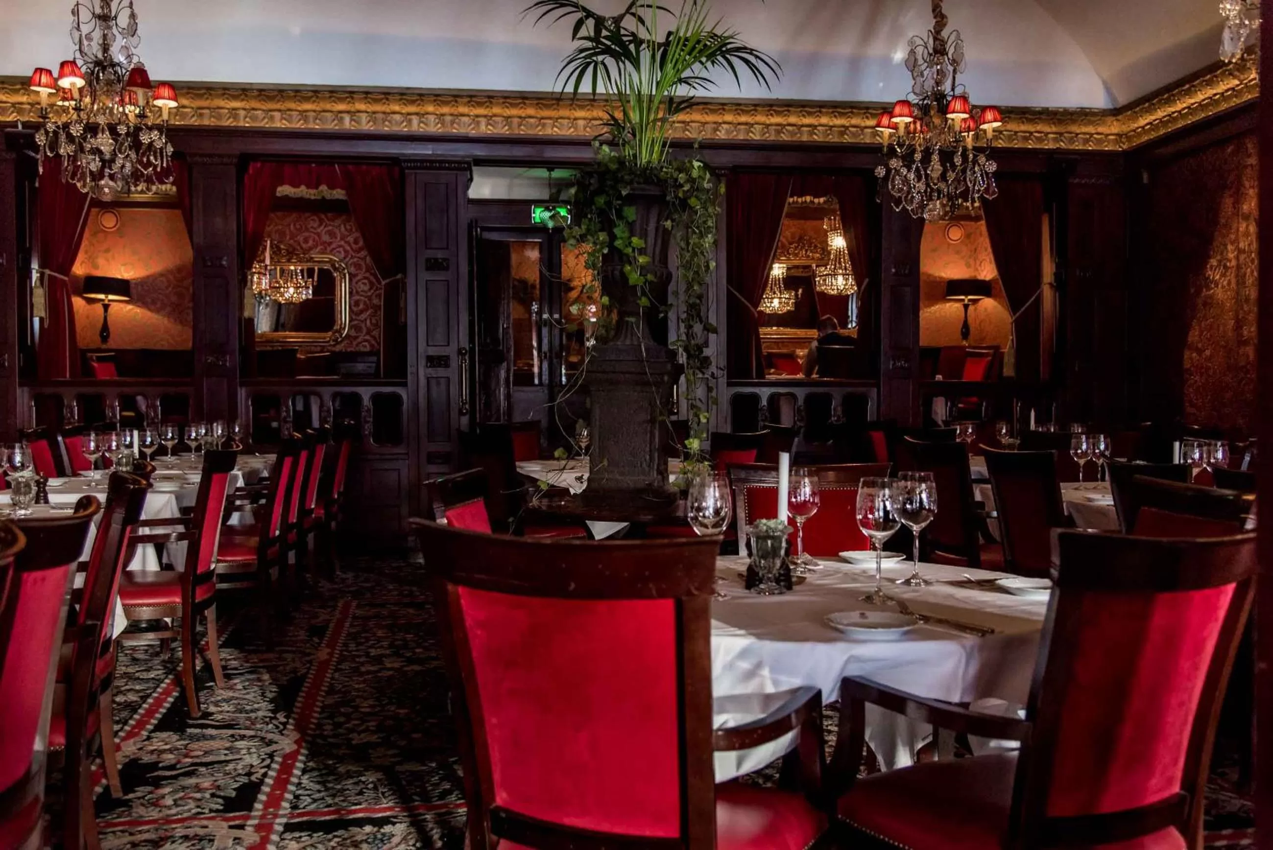 Restaurant/places to eat in Hotel Eggers