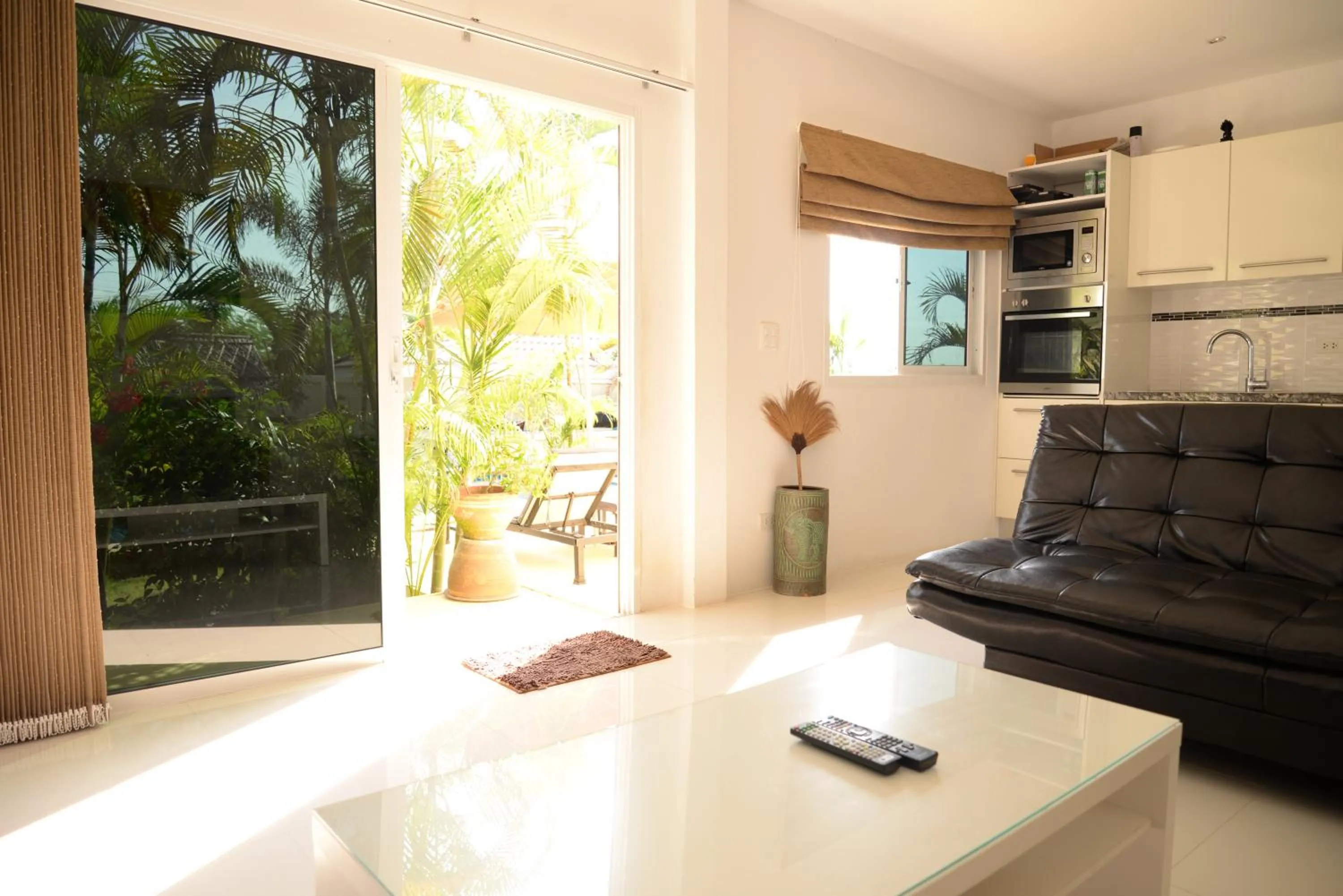 Living room in Bangsaray Villa