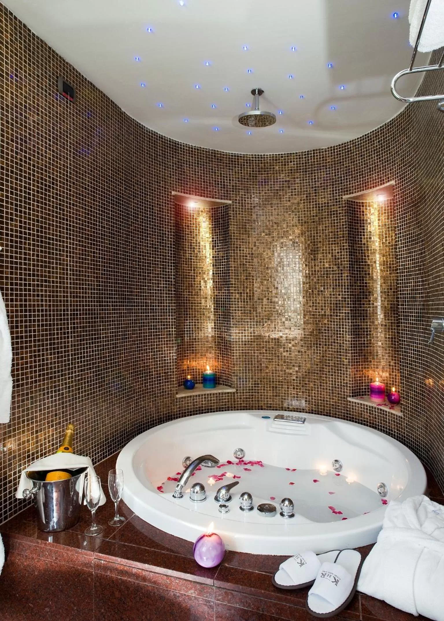 Hot Tub in Kolbe Hotel Rome