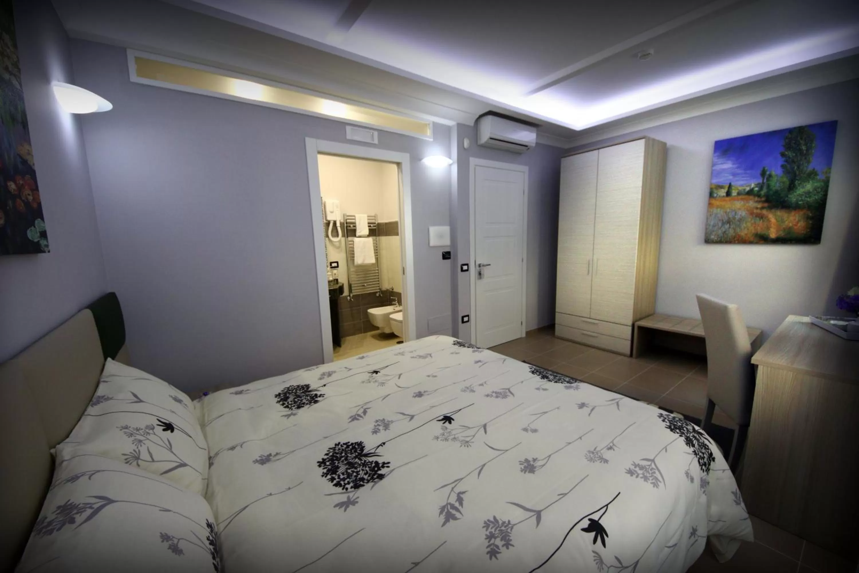 Photo of the whole room, Bed in La Corte del Geco