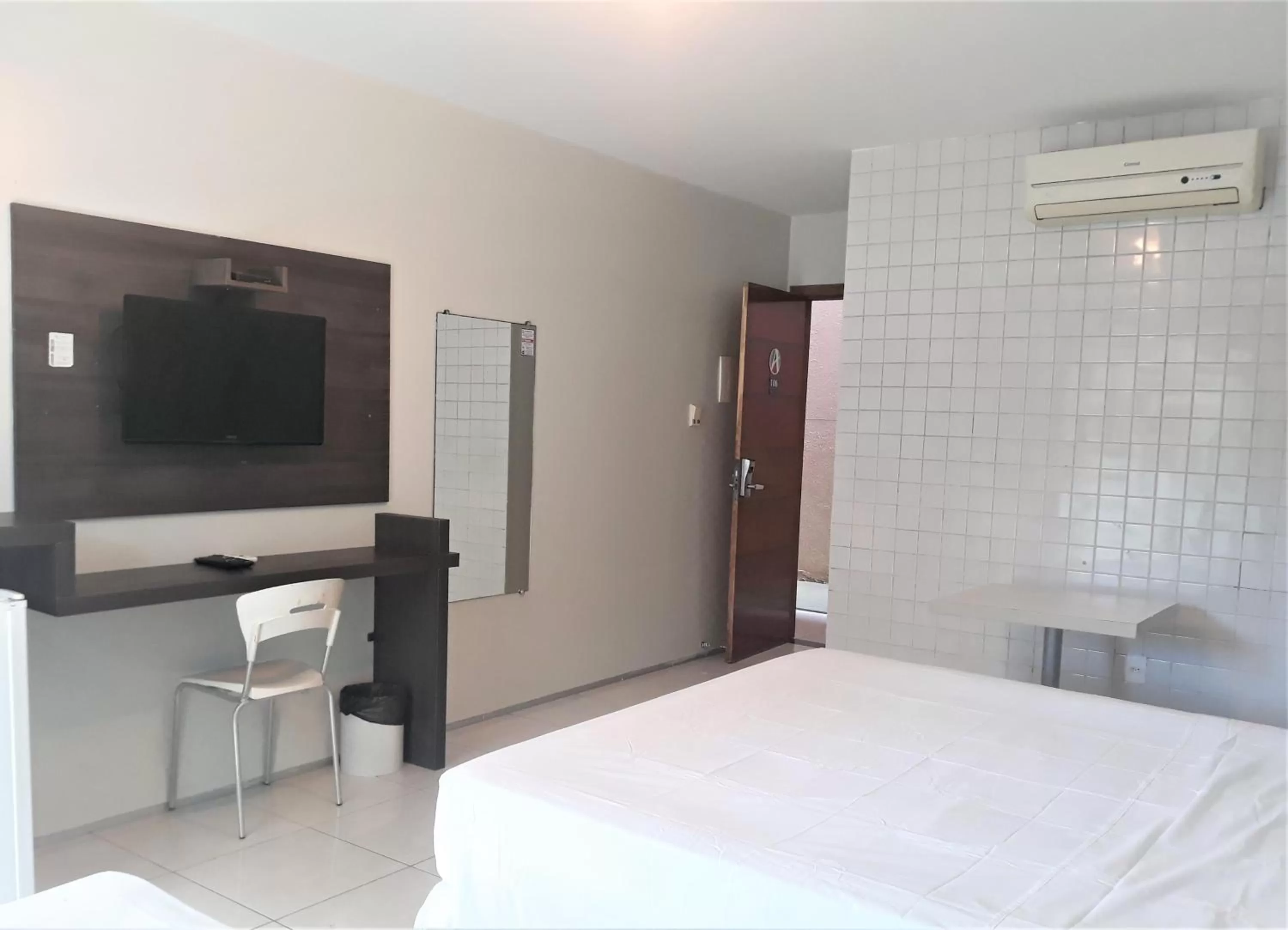 Bed in Hotel Adventure São Luís