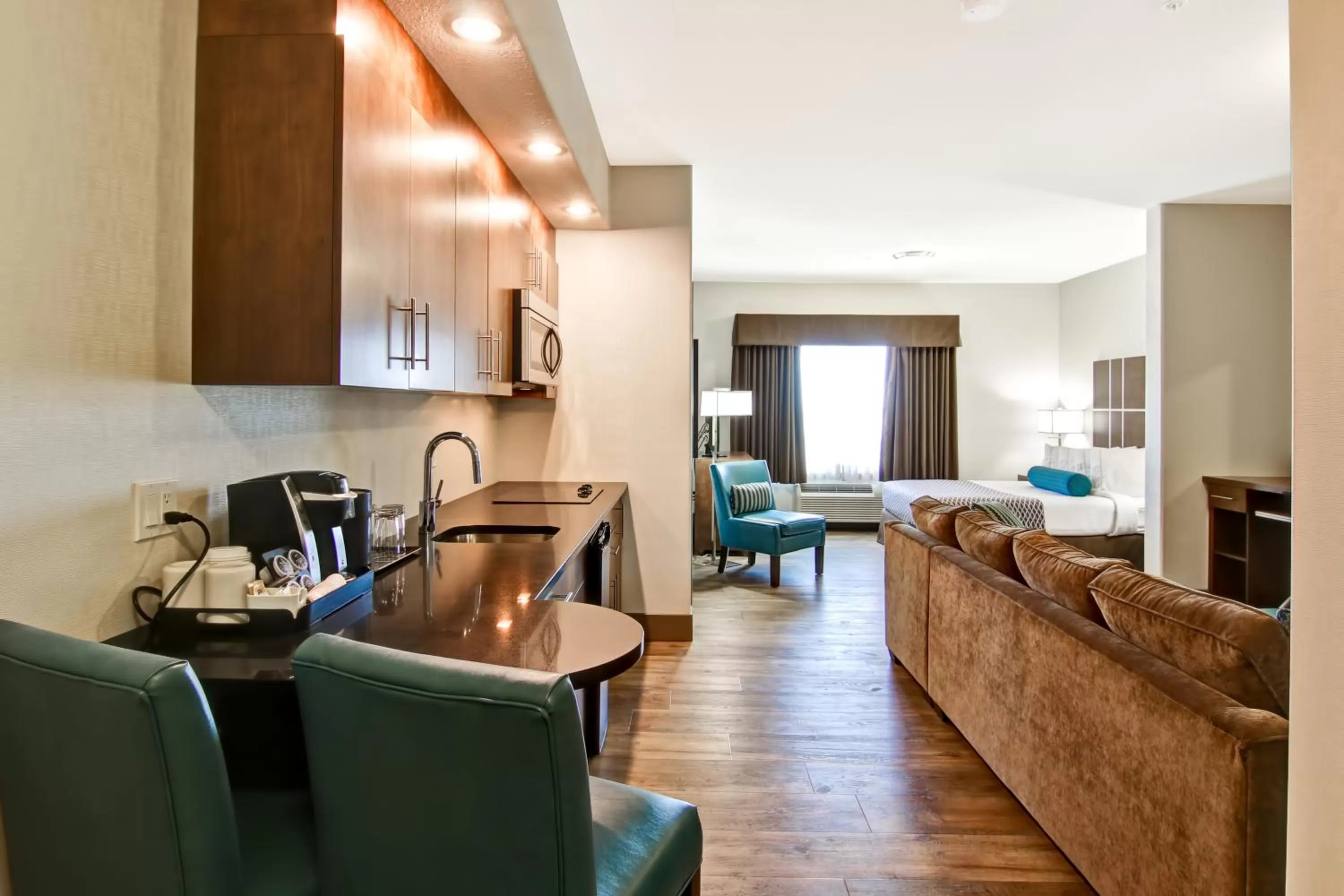 Kitchen or kitchenette in Canalta Selkirk