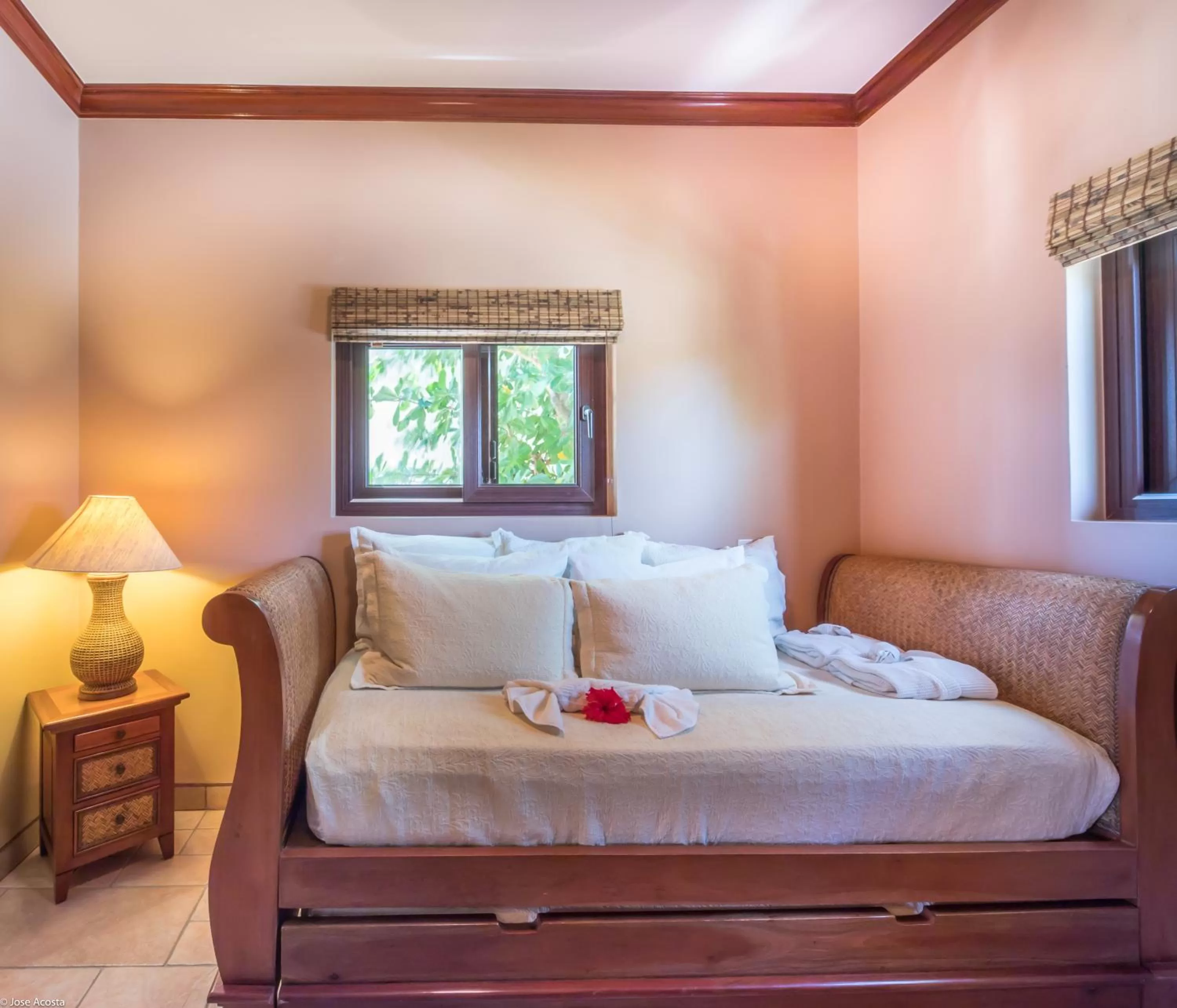 Bathroom, Bed in Coco Beach Resort