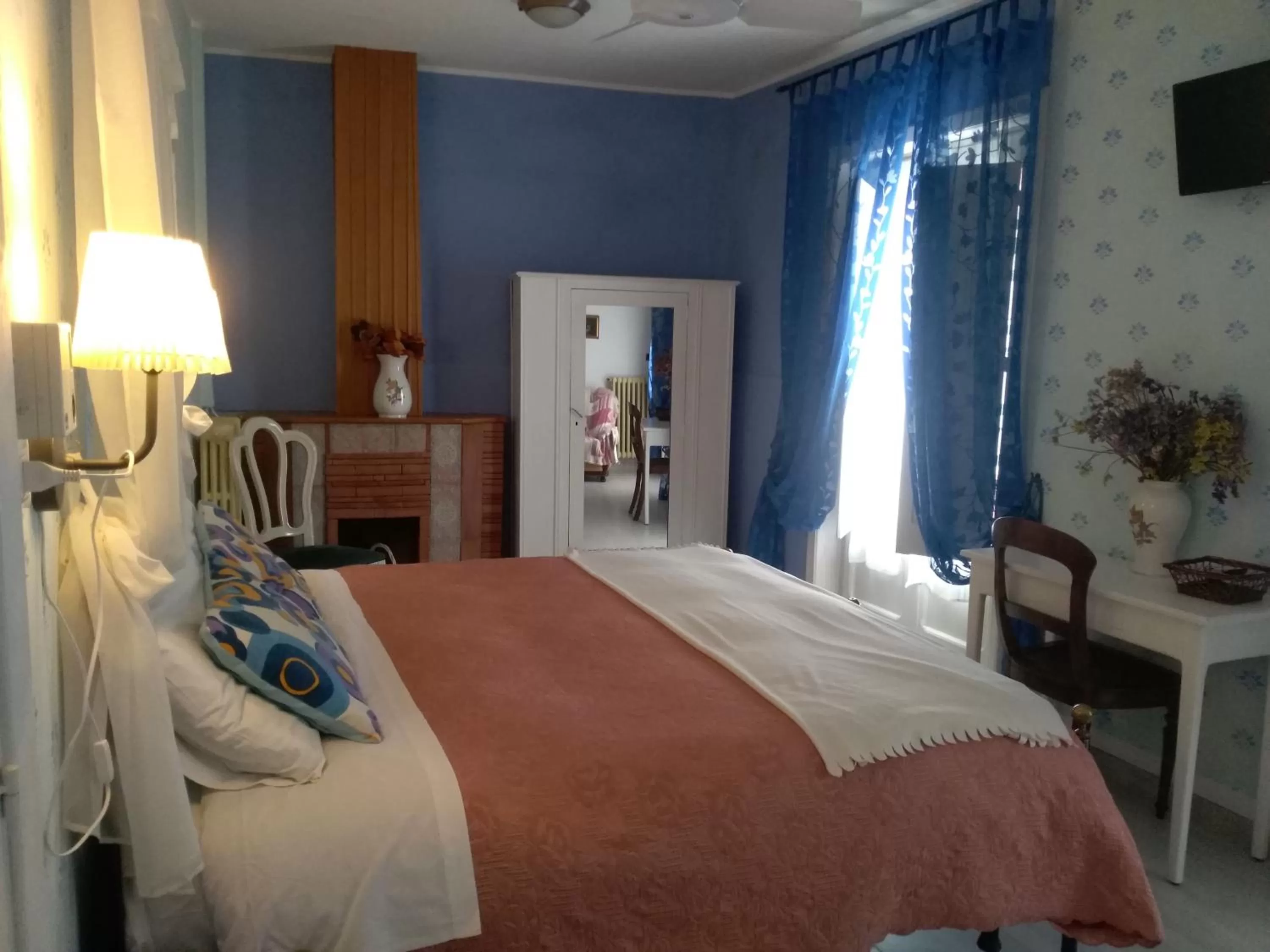 Bed in Hotel La Congiura dei Baroni