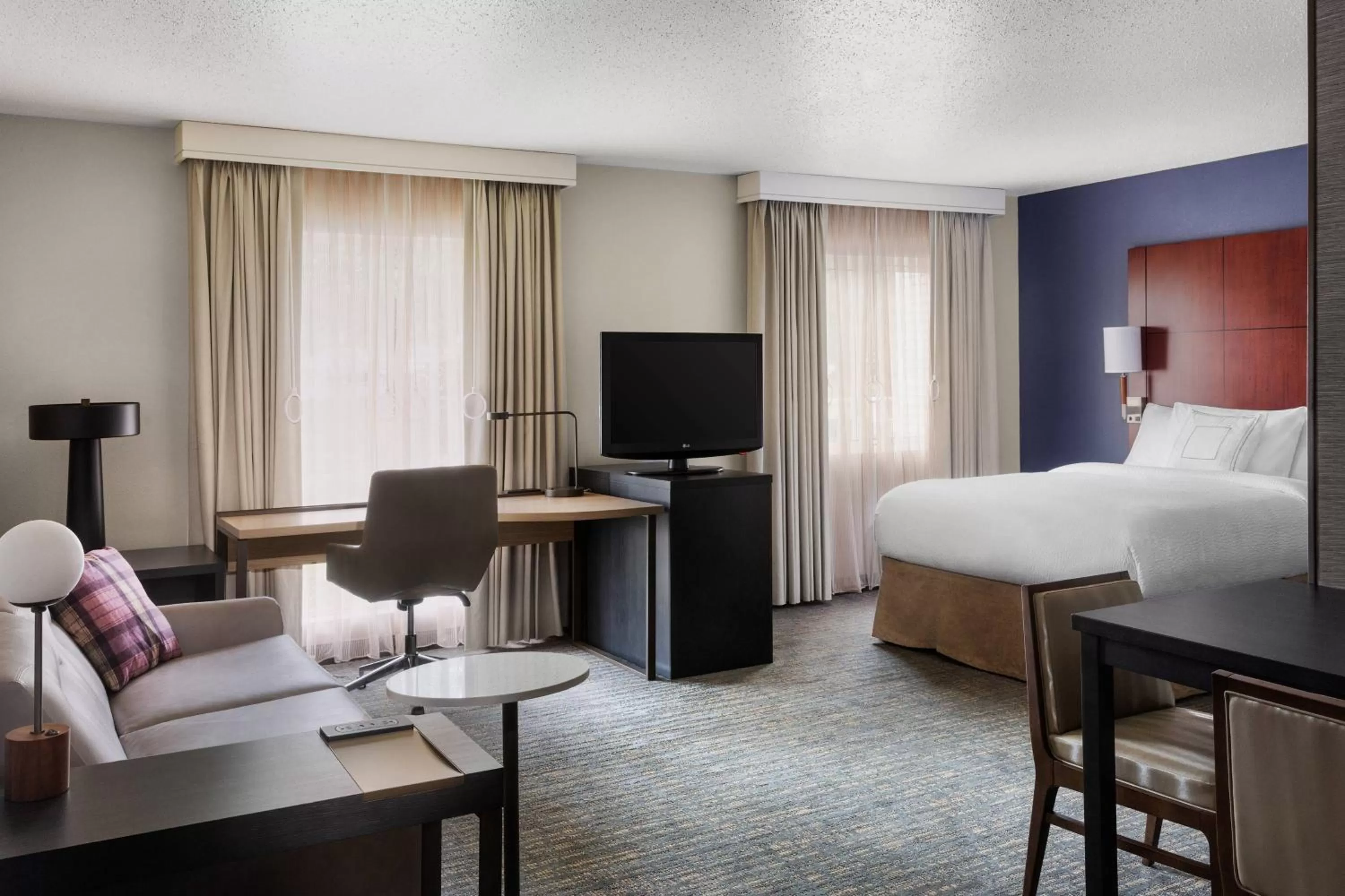 Photo of the whole room, Bed in Residence Inn Philadelphia Willow Grove