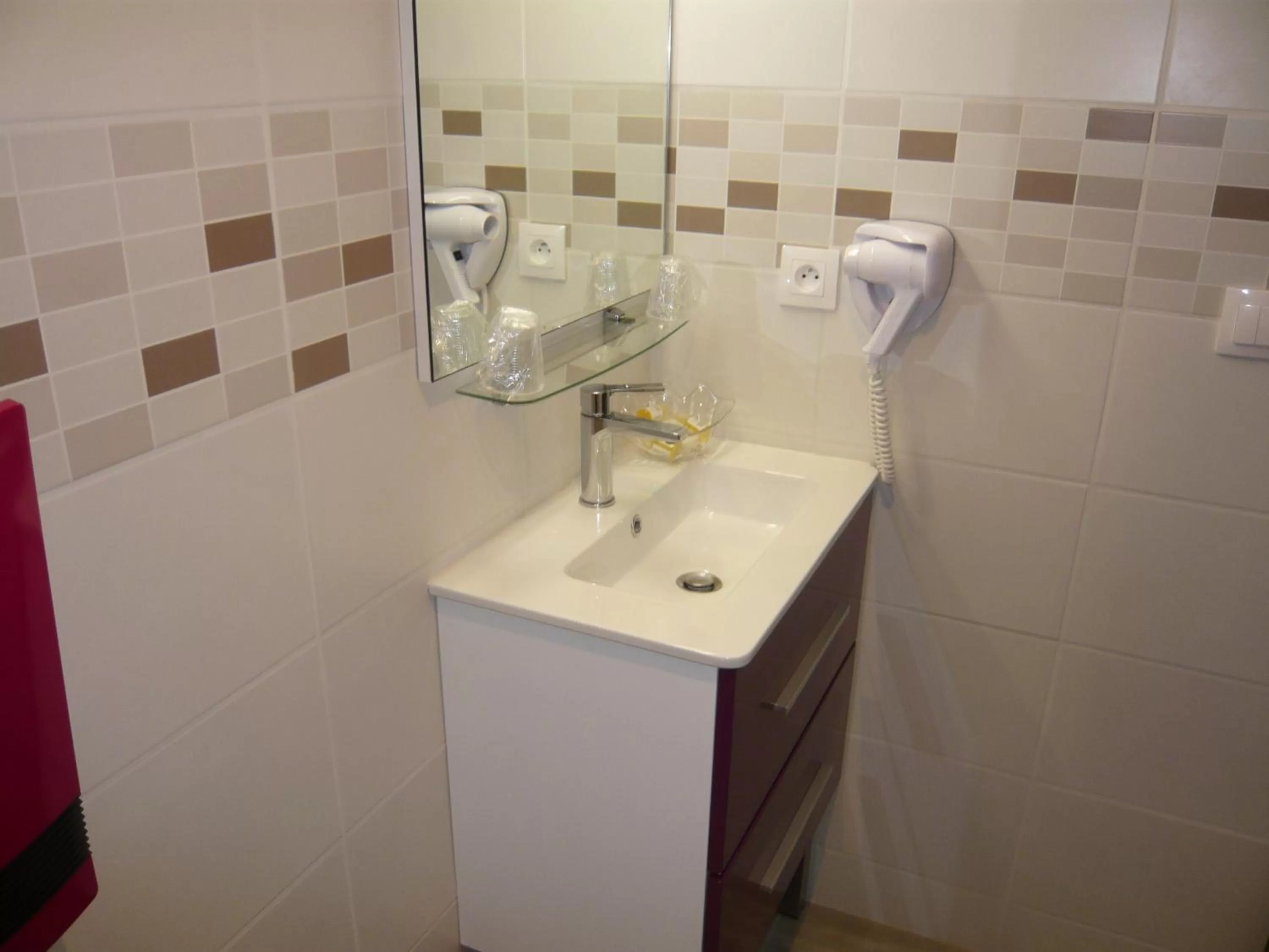 Bathroom in Hôtel Port Beach