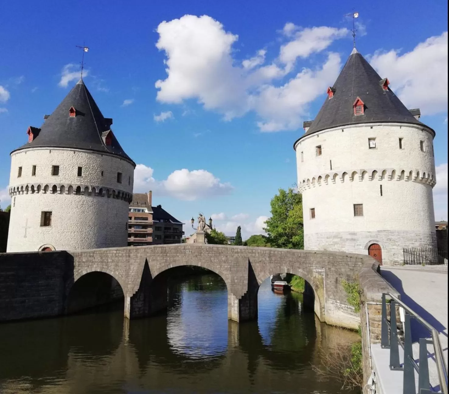 Property building in De Kouterhoeve