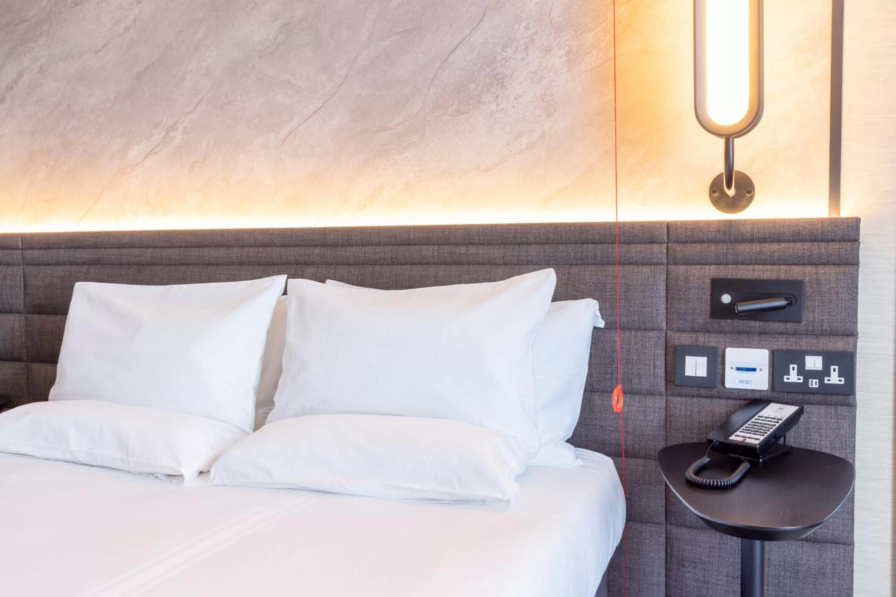 Bed in Novotel Liverpool Paddington Village