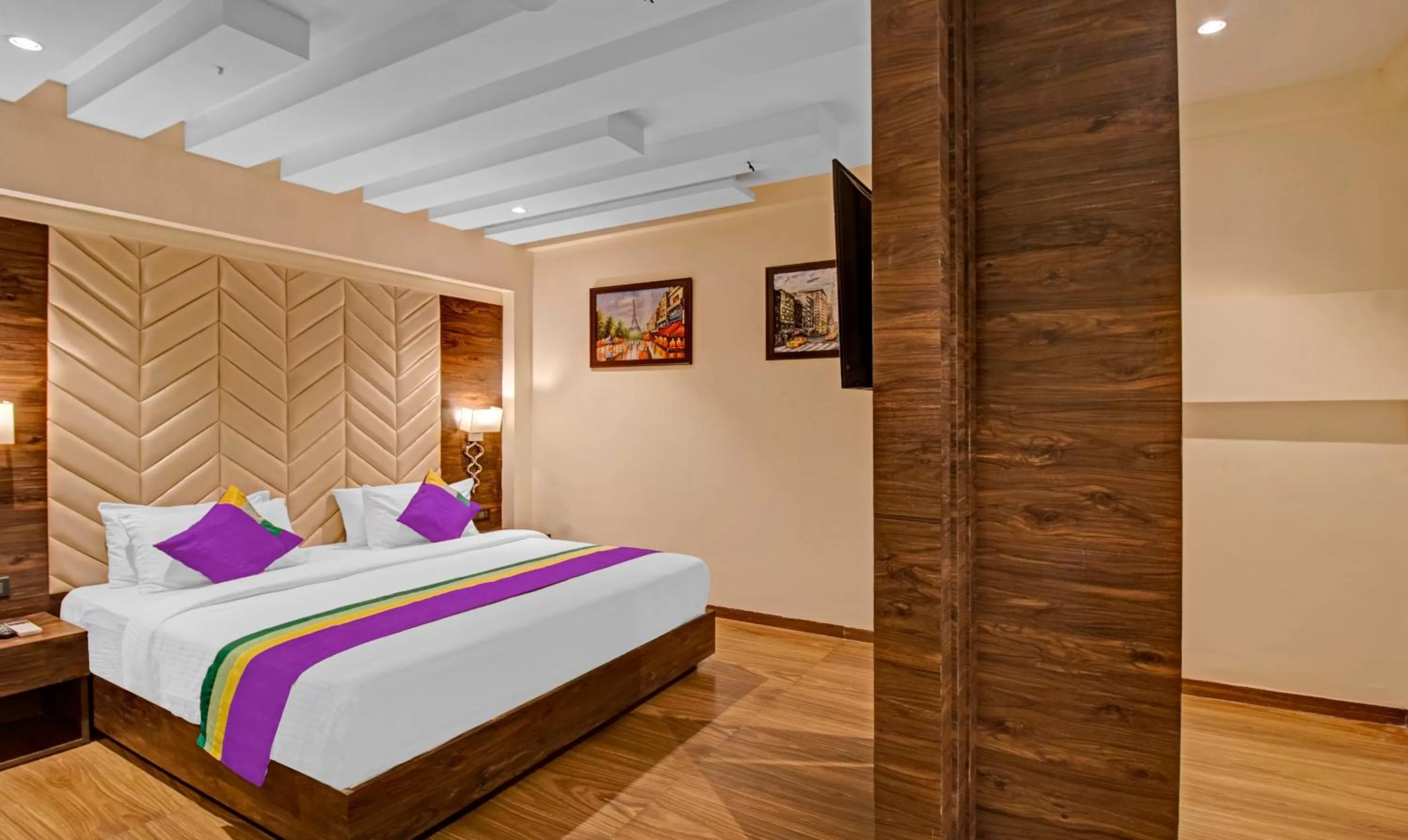 Bedroom, Bed in Treebo Premium Median Inn