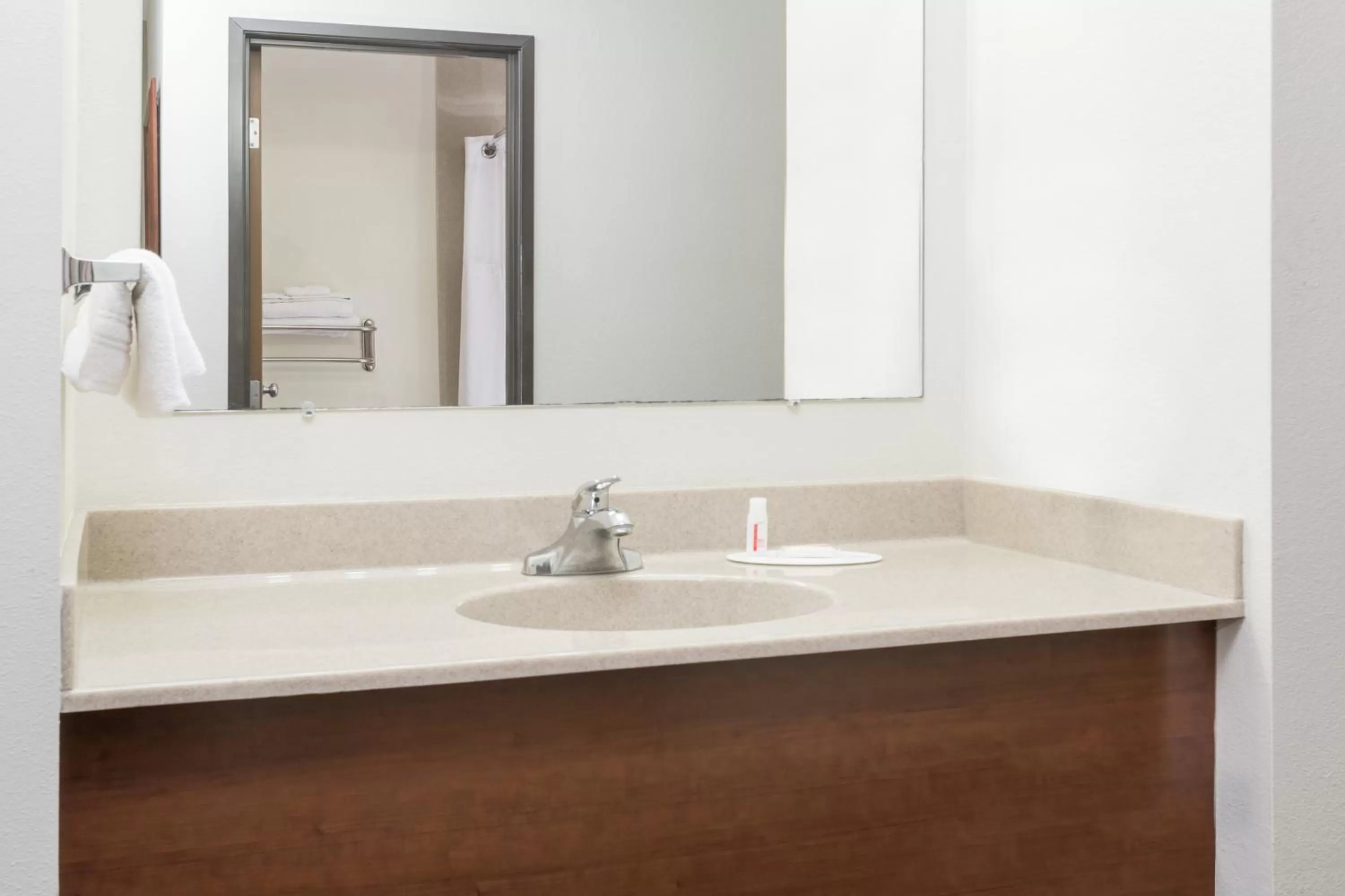 Bathroom in Days Inn by Wyndham Sidney NE