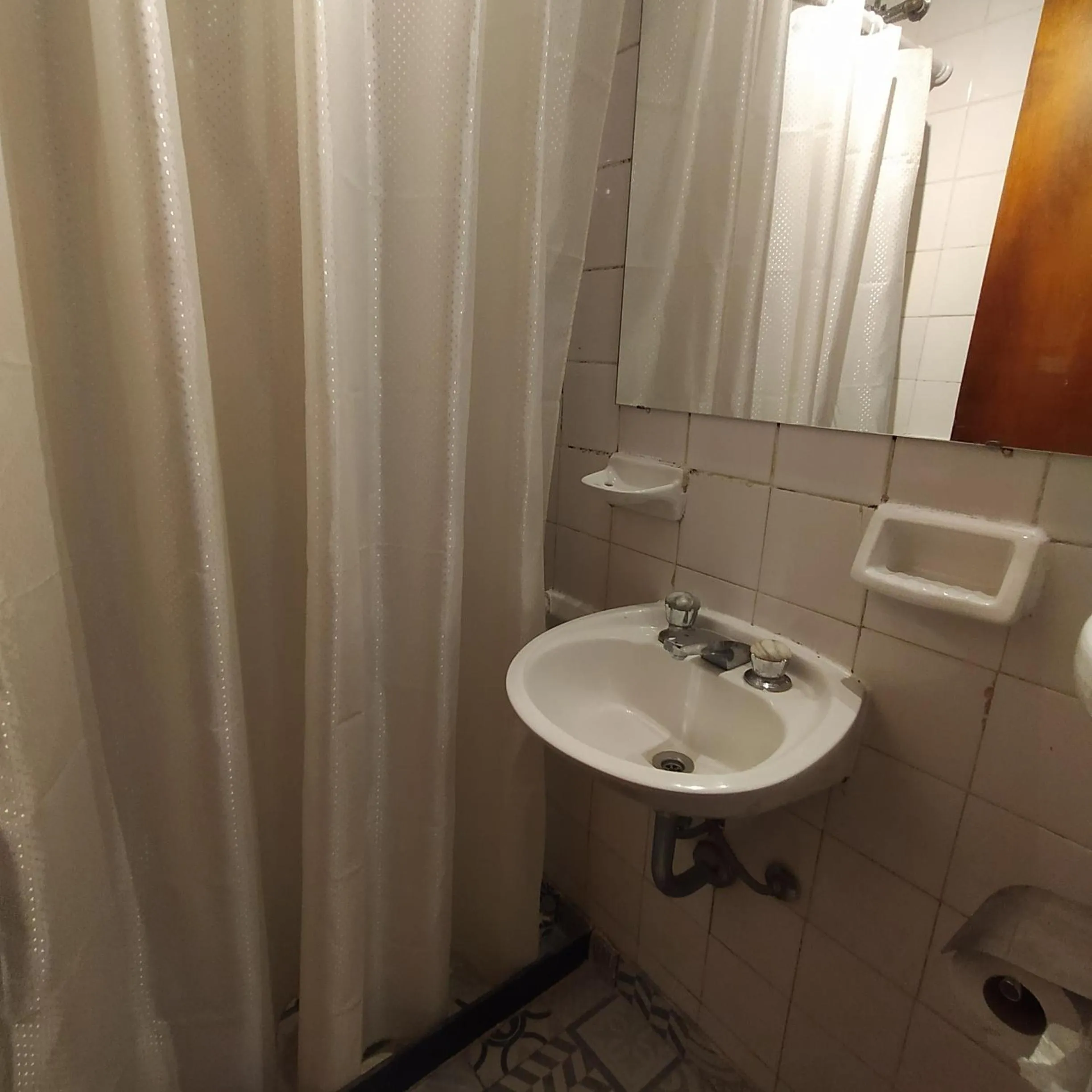 Bathroom in Play Hostel Arcos