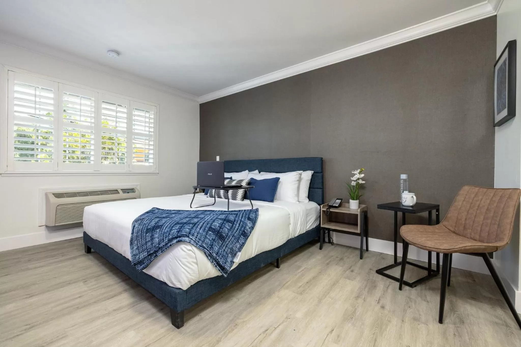 Photo of the whole room, Bed in WAFER 450 Hotel