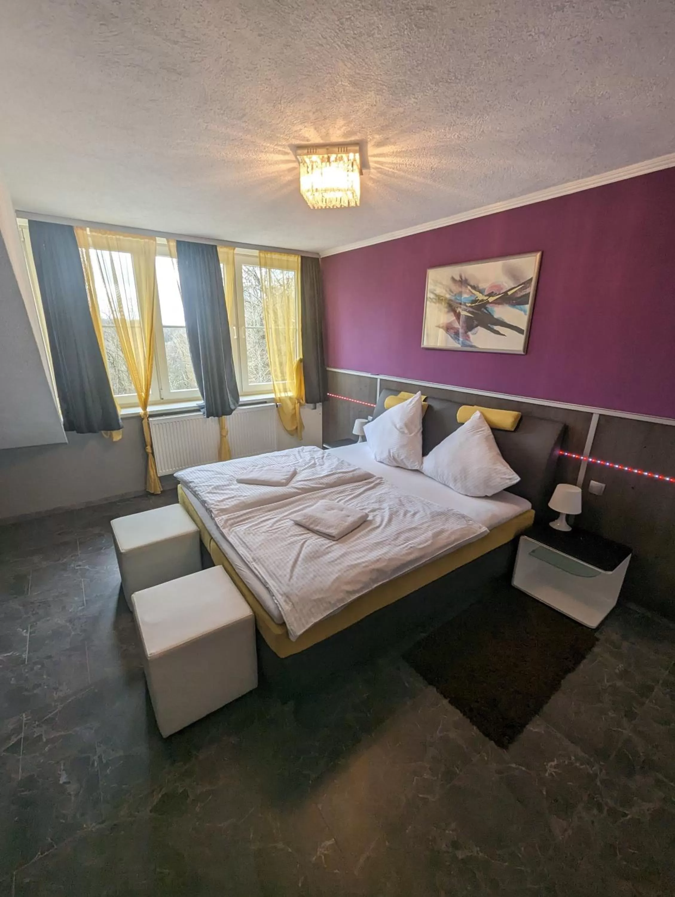 Bed in Hotel Eiserner Anton