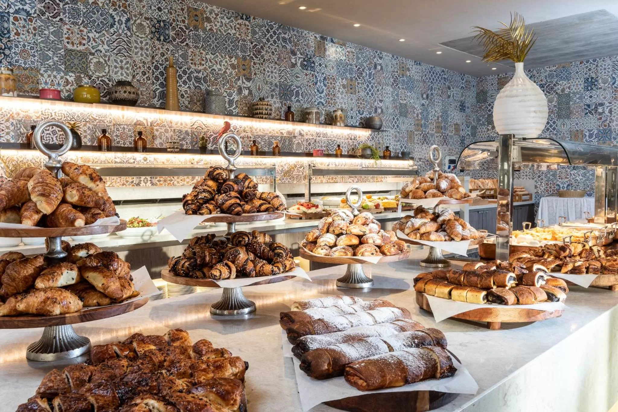 Food in Vert Hotel Eilat by AFI Hotels