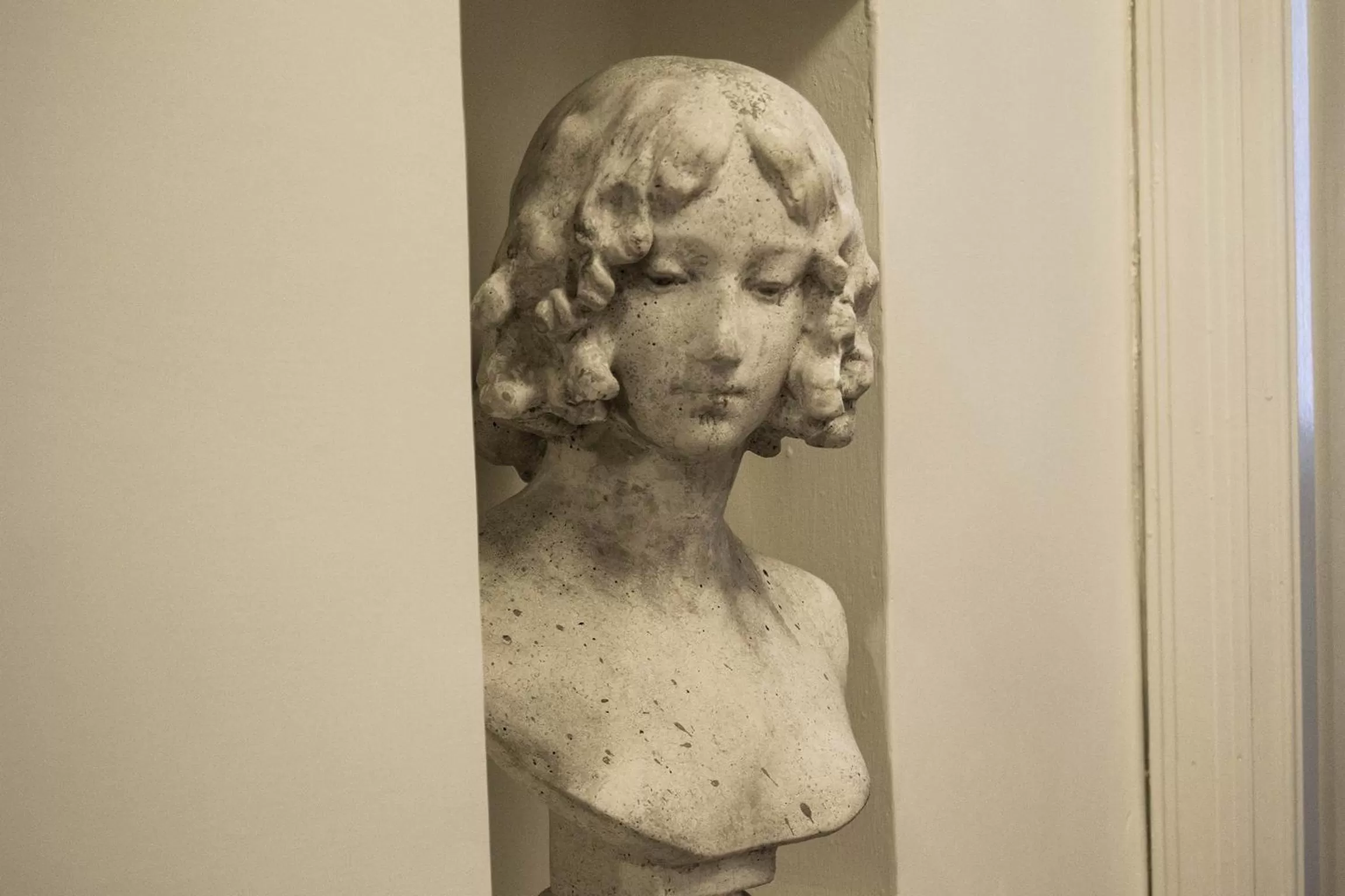 Decorative detail in B&B Domus Piazza del Popolo