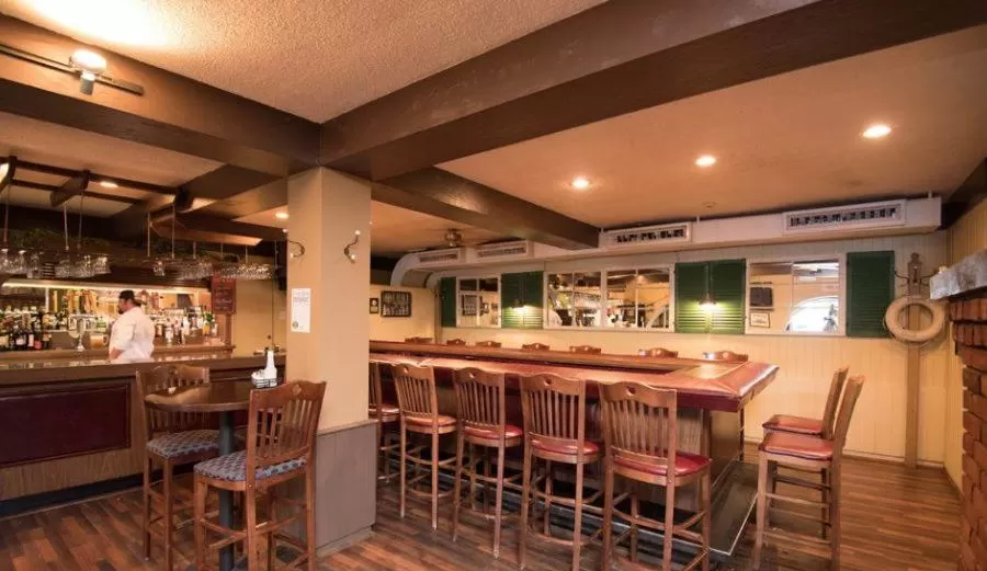 Restaurant/places to eat in The Gananoque Inn