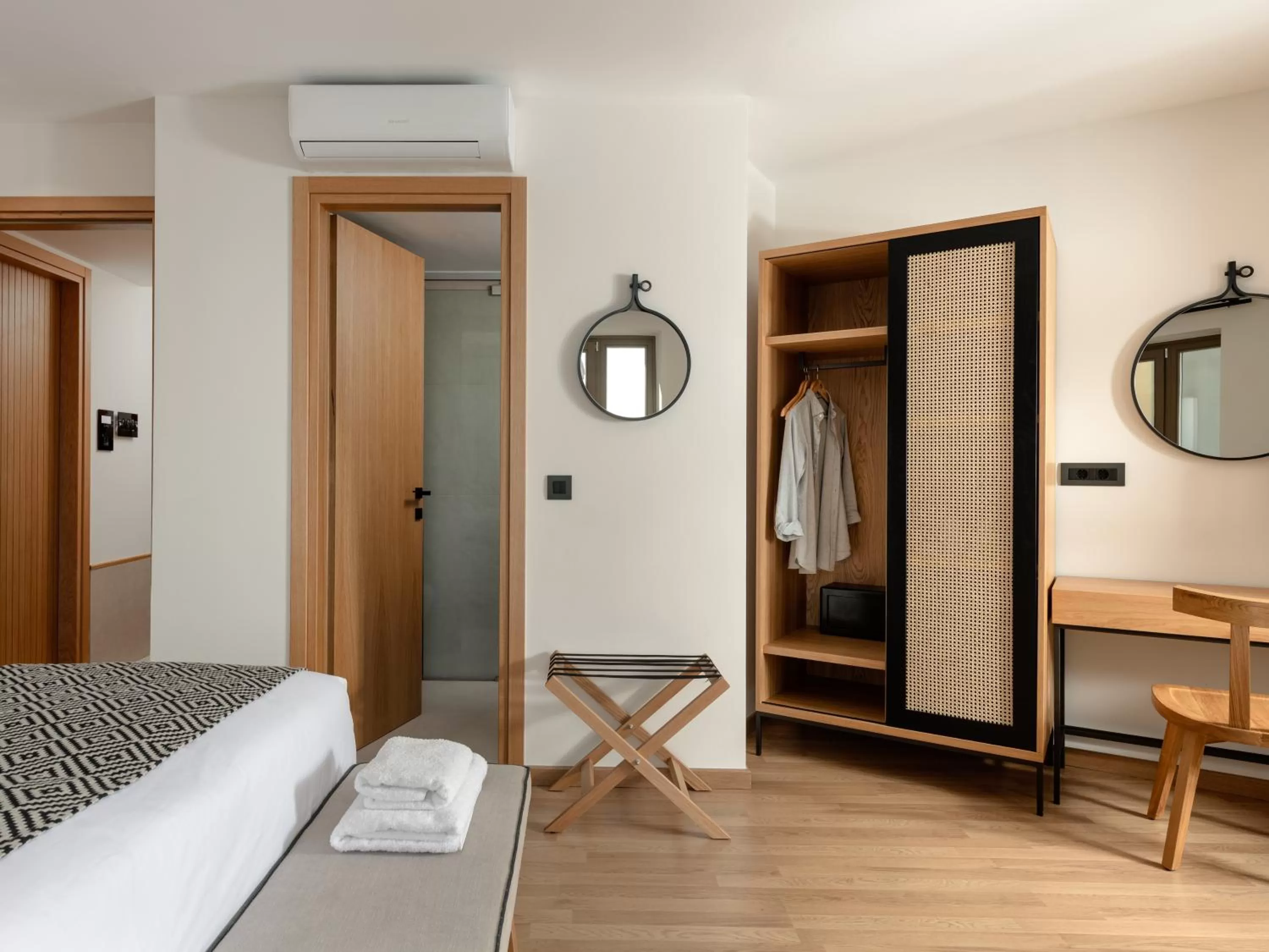 Other, Bed in Hotel Ideon