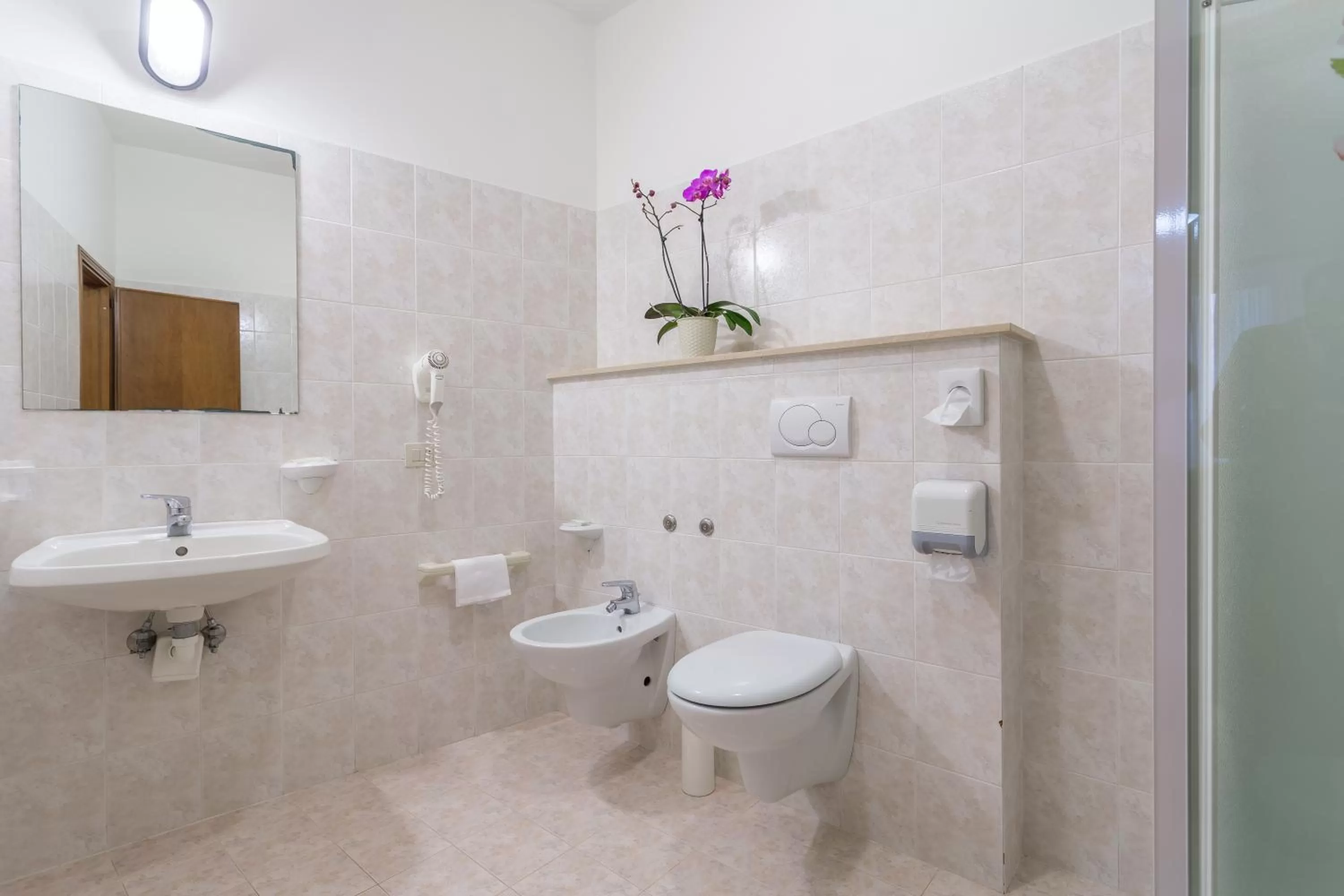 Bathroom in Hotel San Rufino