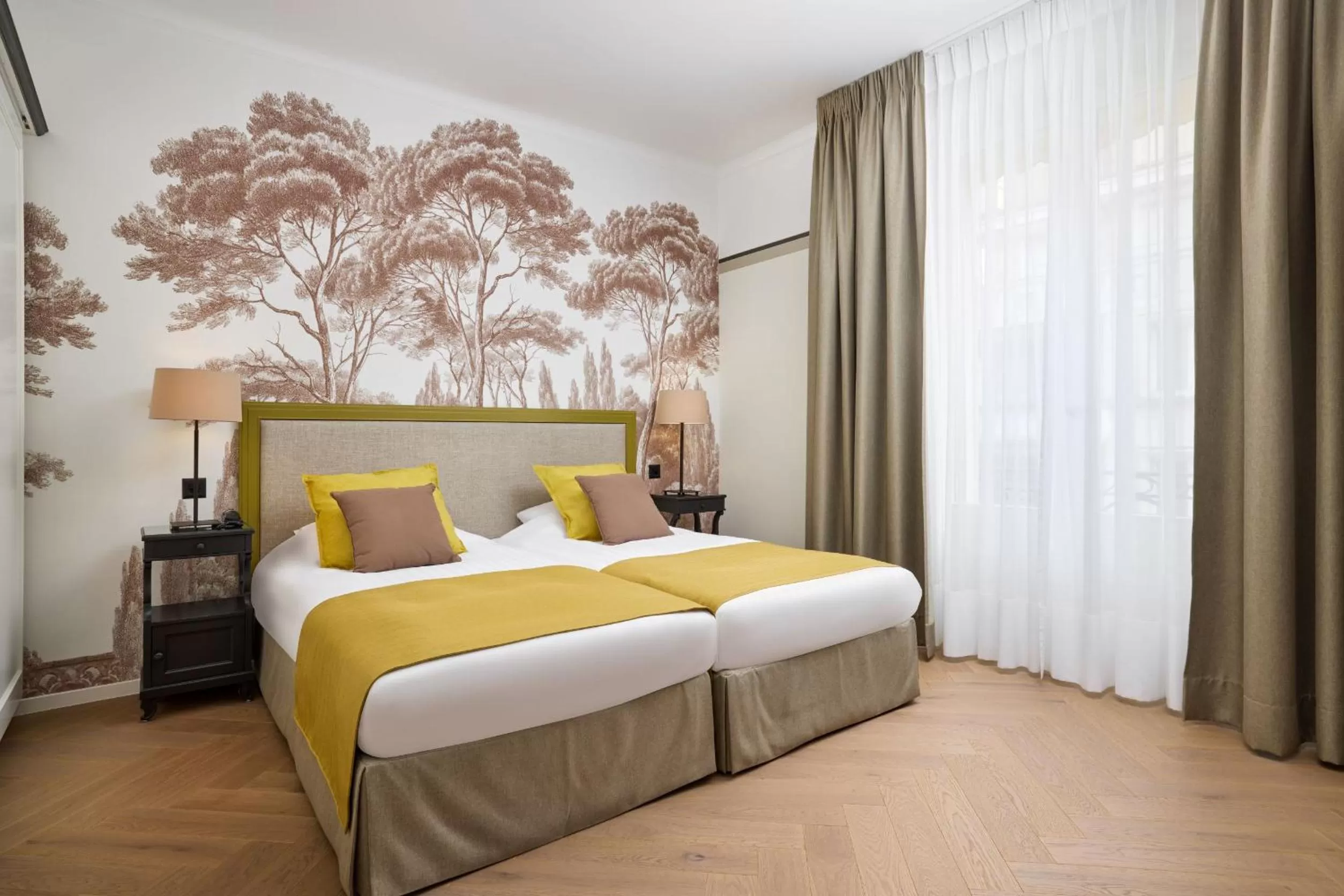 Bed in Hotel Victoria