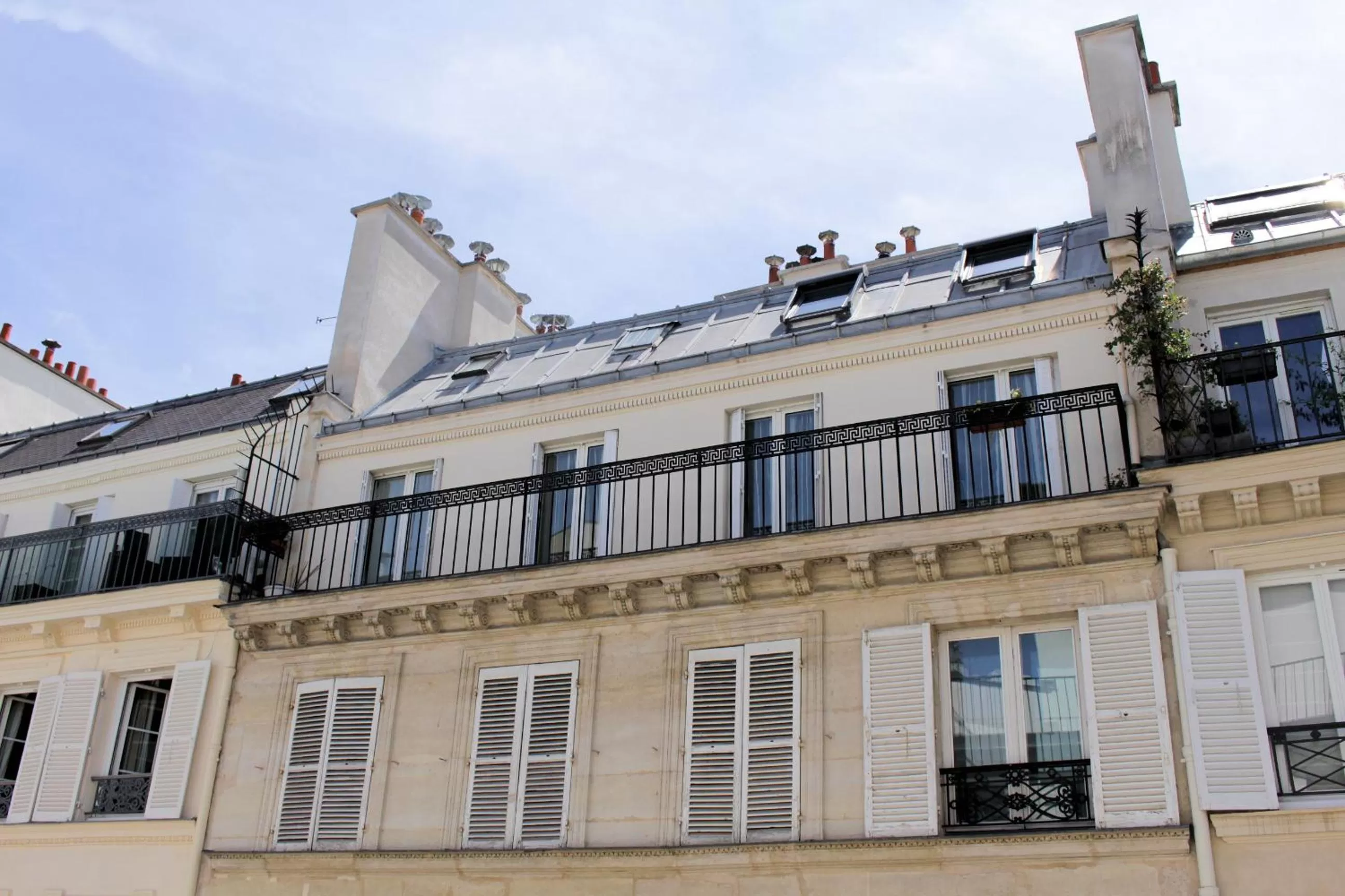 Property Building in Hotel Trinité Haussmann