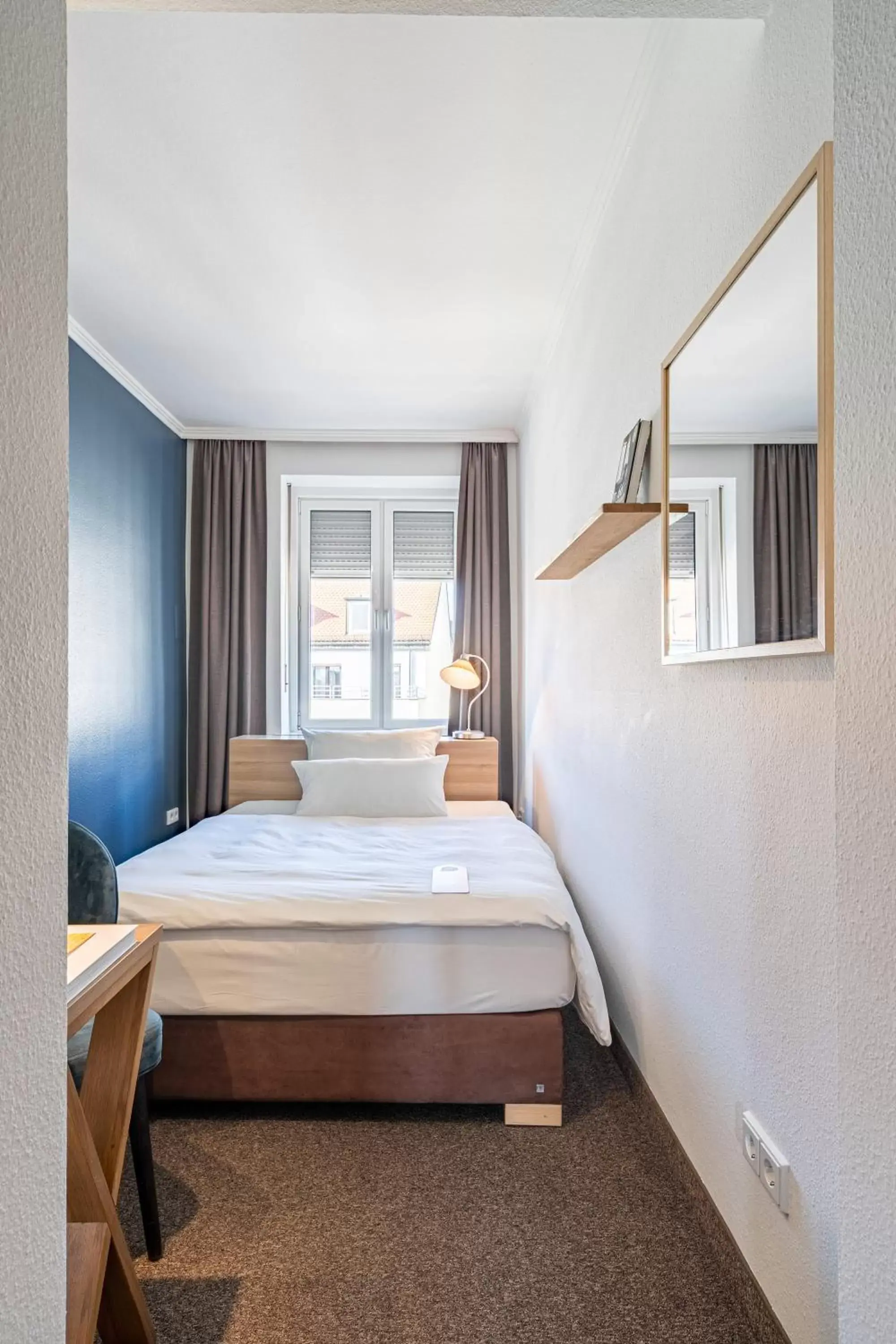 Economy Single Room in Hotel Stachus Economy Single Room in Hotel Stachus