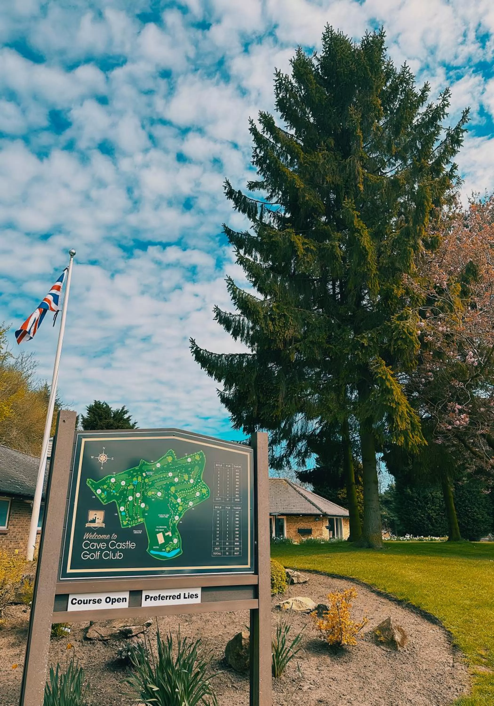 Property building in Cave Castle Hotel