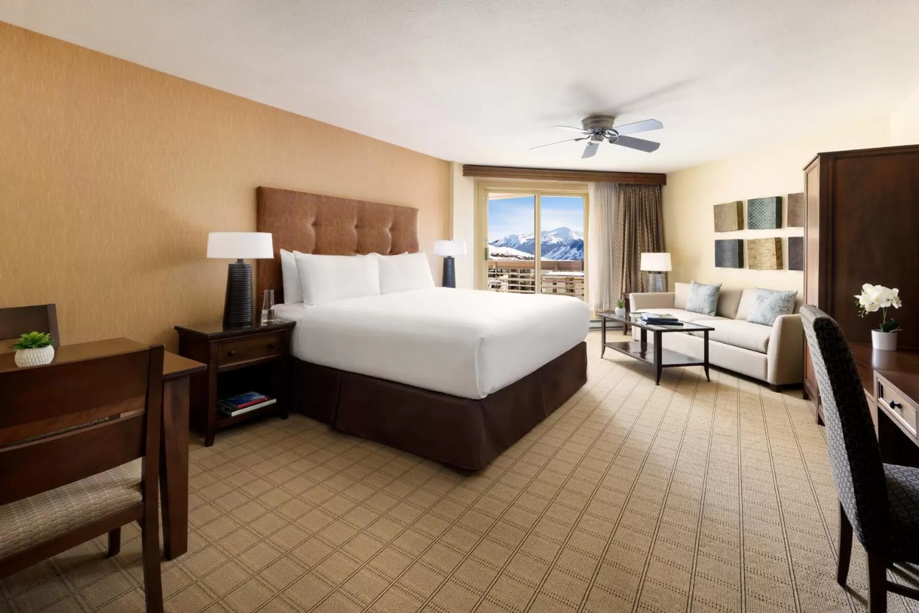 Bedroom, Bed in Elevation Hotel & Spa