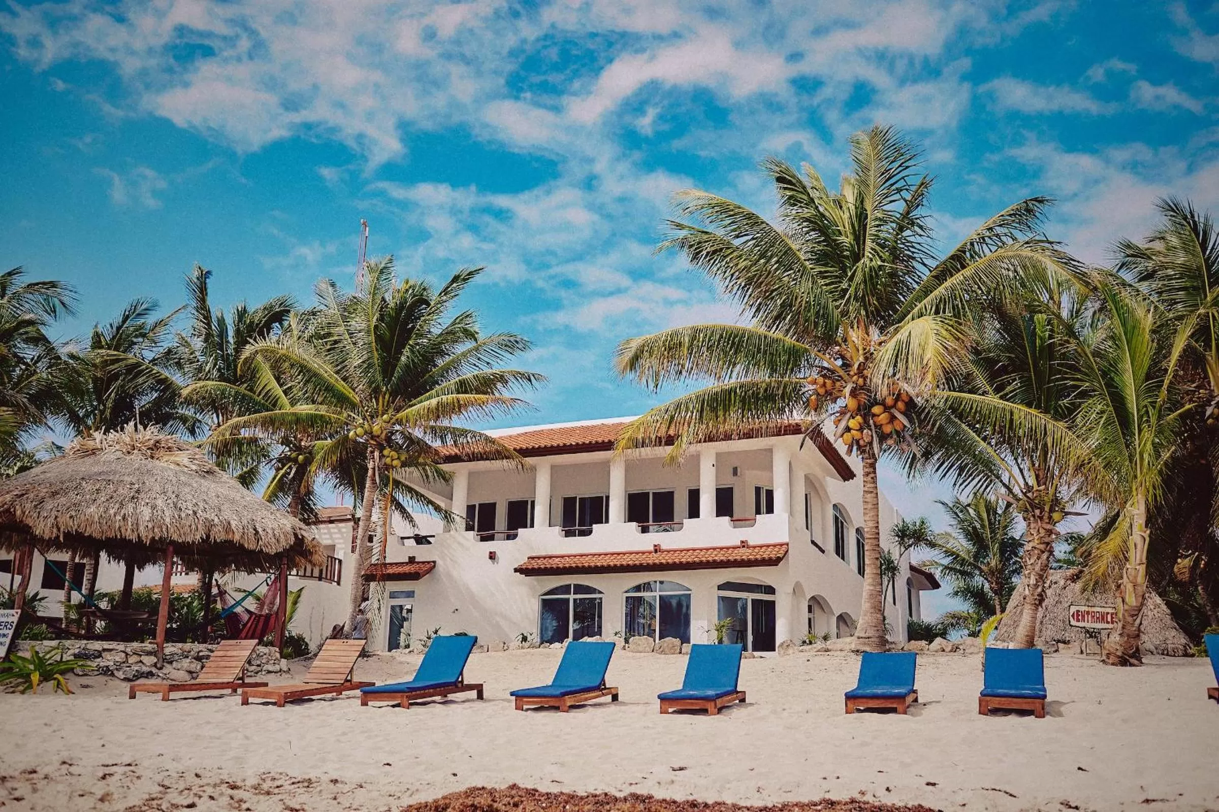 Property building in Casa Altamar