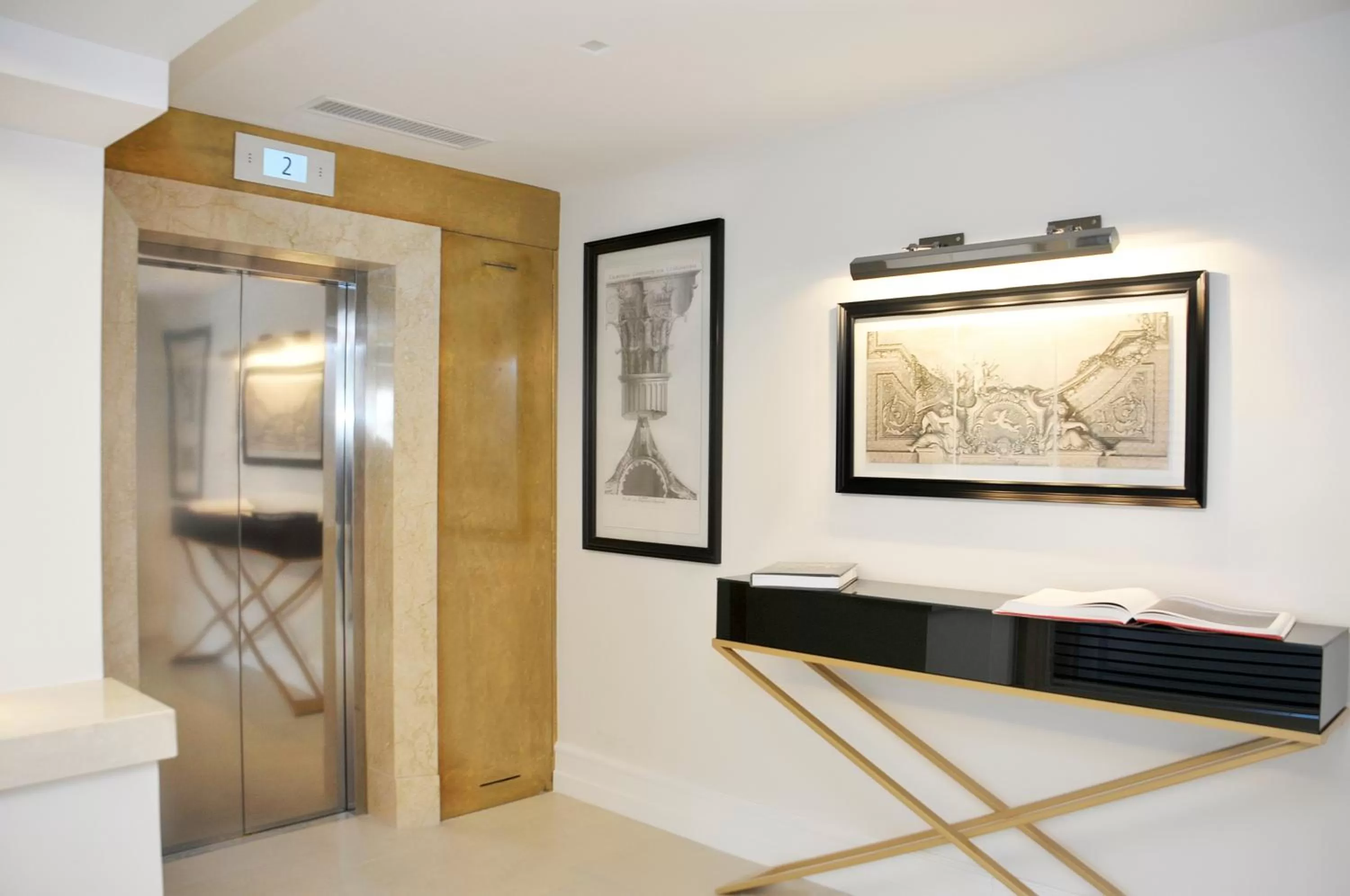 Lounge or bar in Grand Hotel Oriente