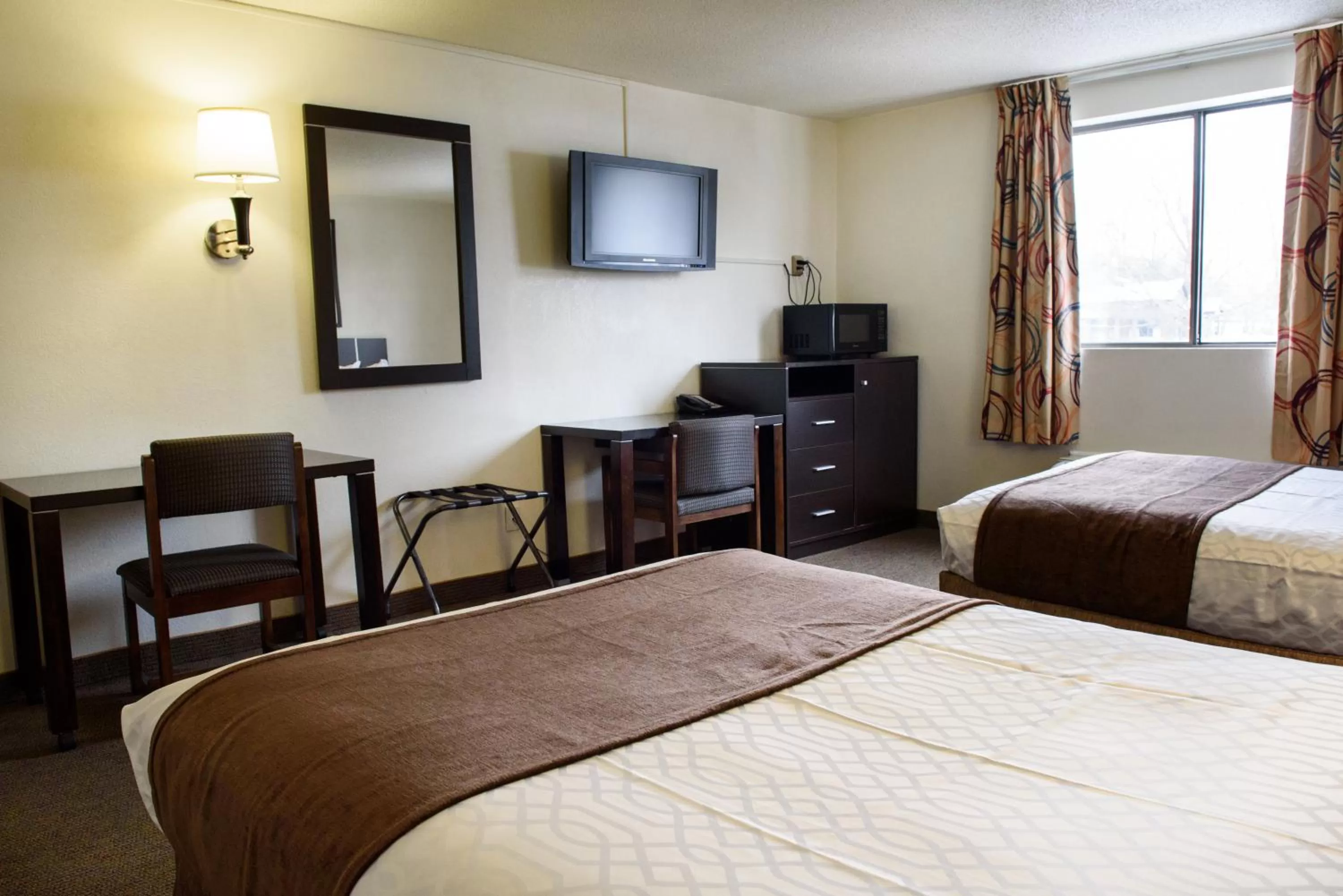 Bedroom, Bed in Americas Best Value Inn New Paltz