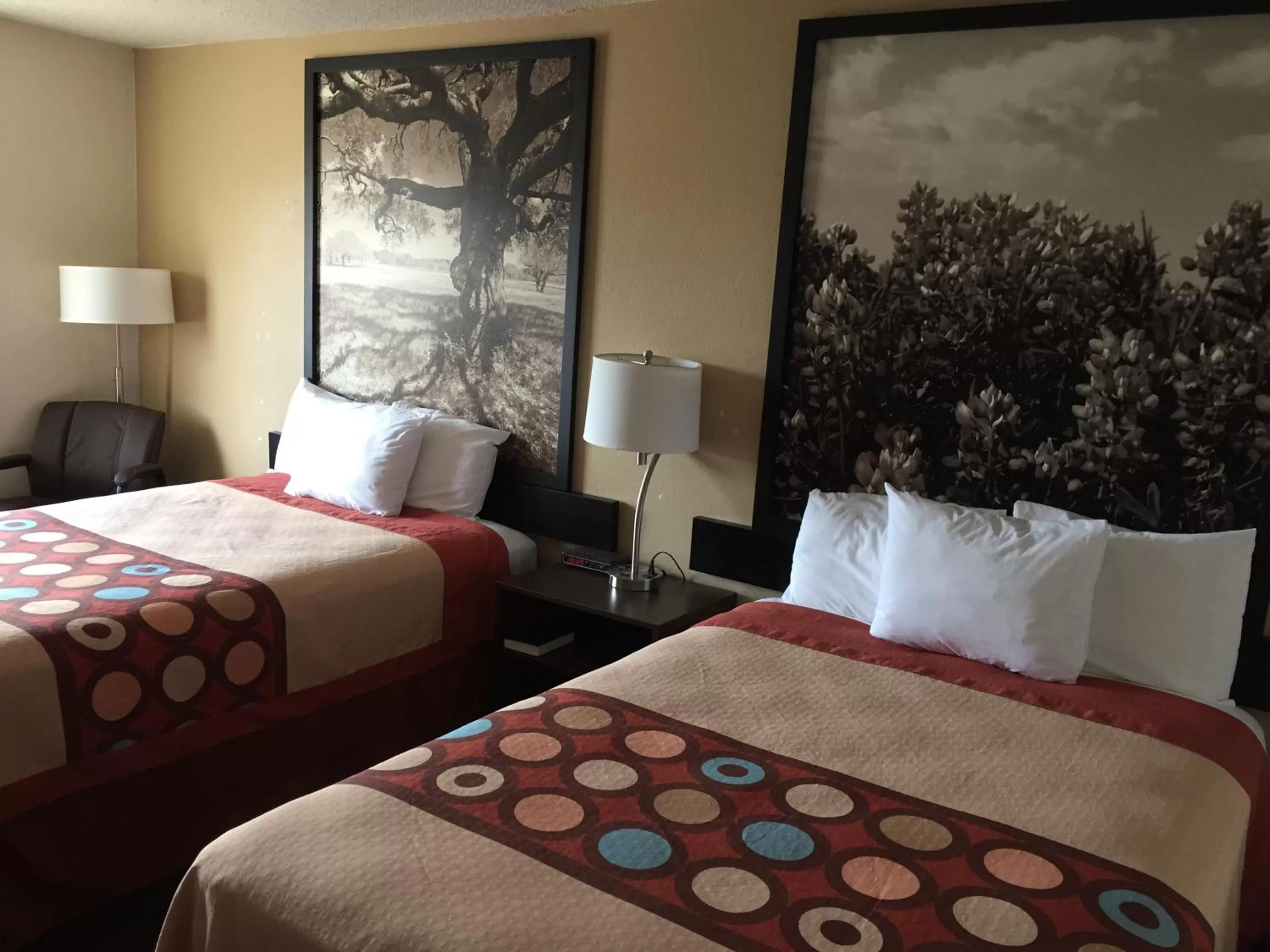 Bedroom, Bed in Super 8 by Wyndham College Station