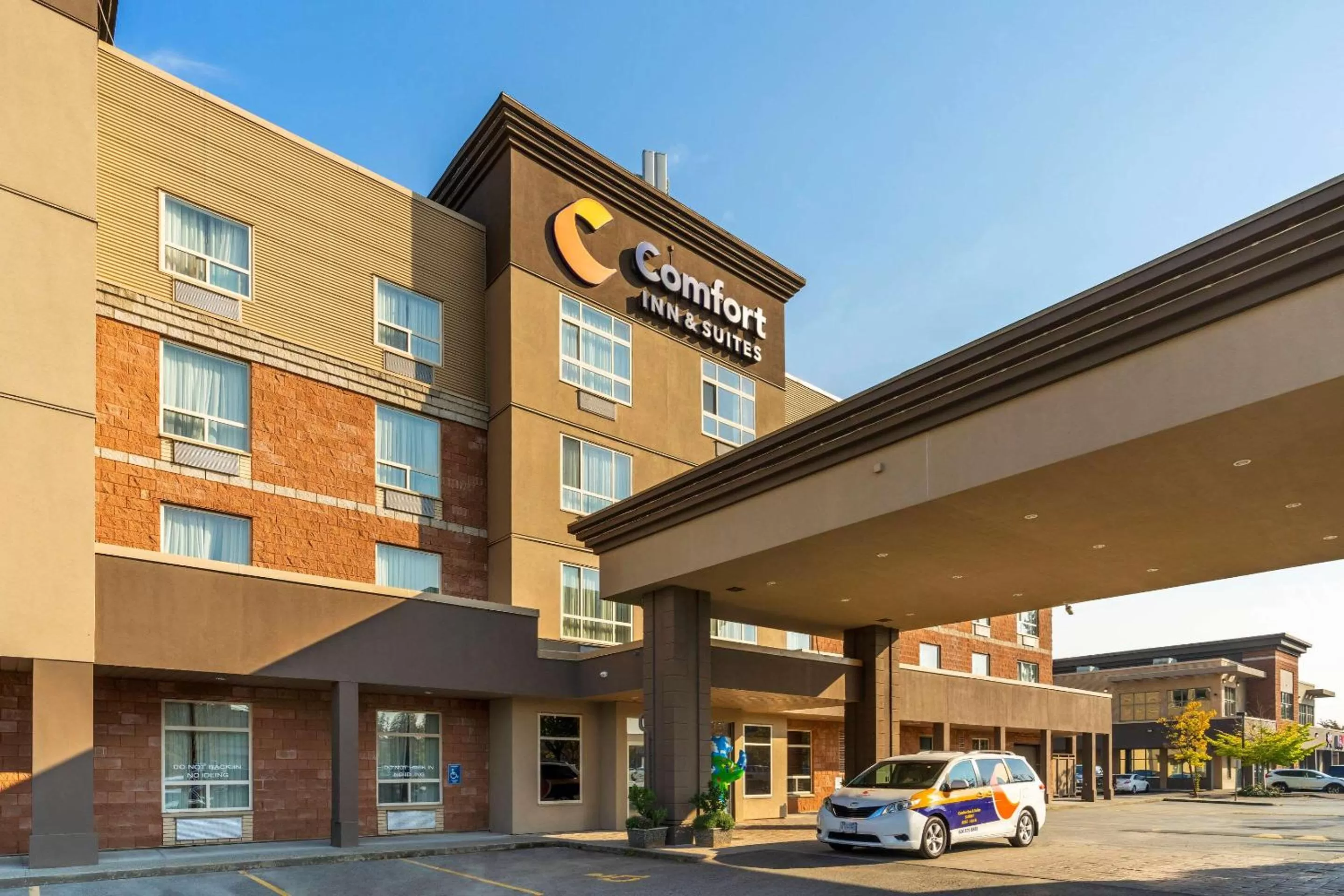 Property building in Comfort Inn & Suites