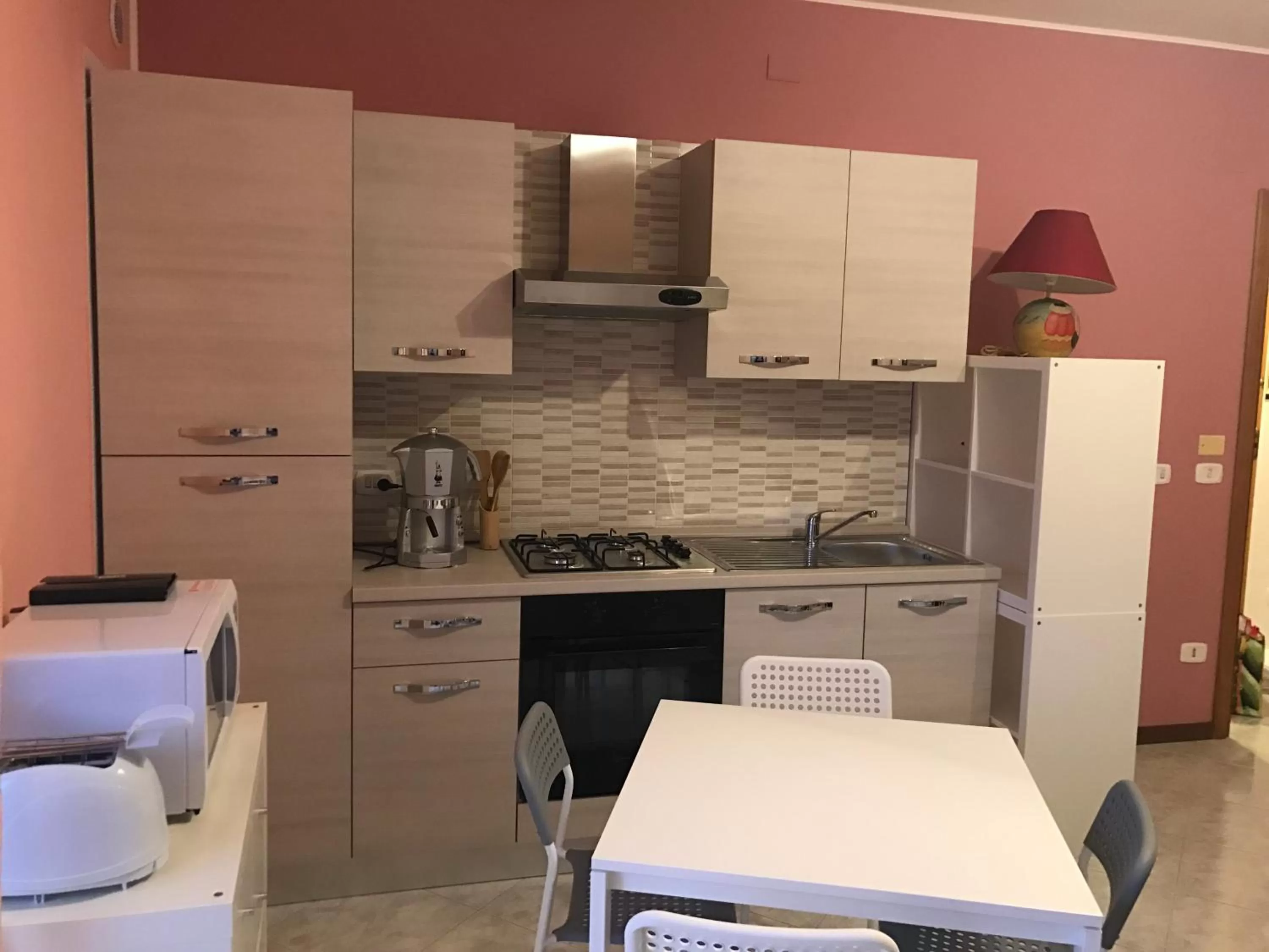 Communal kitchen in Il Piccolo Principe