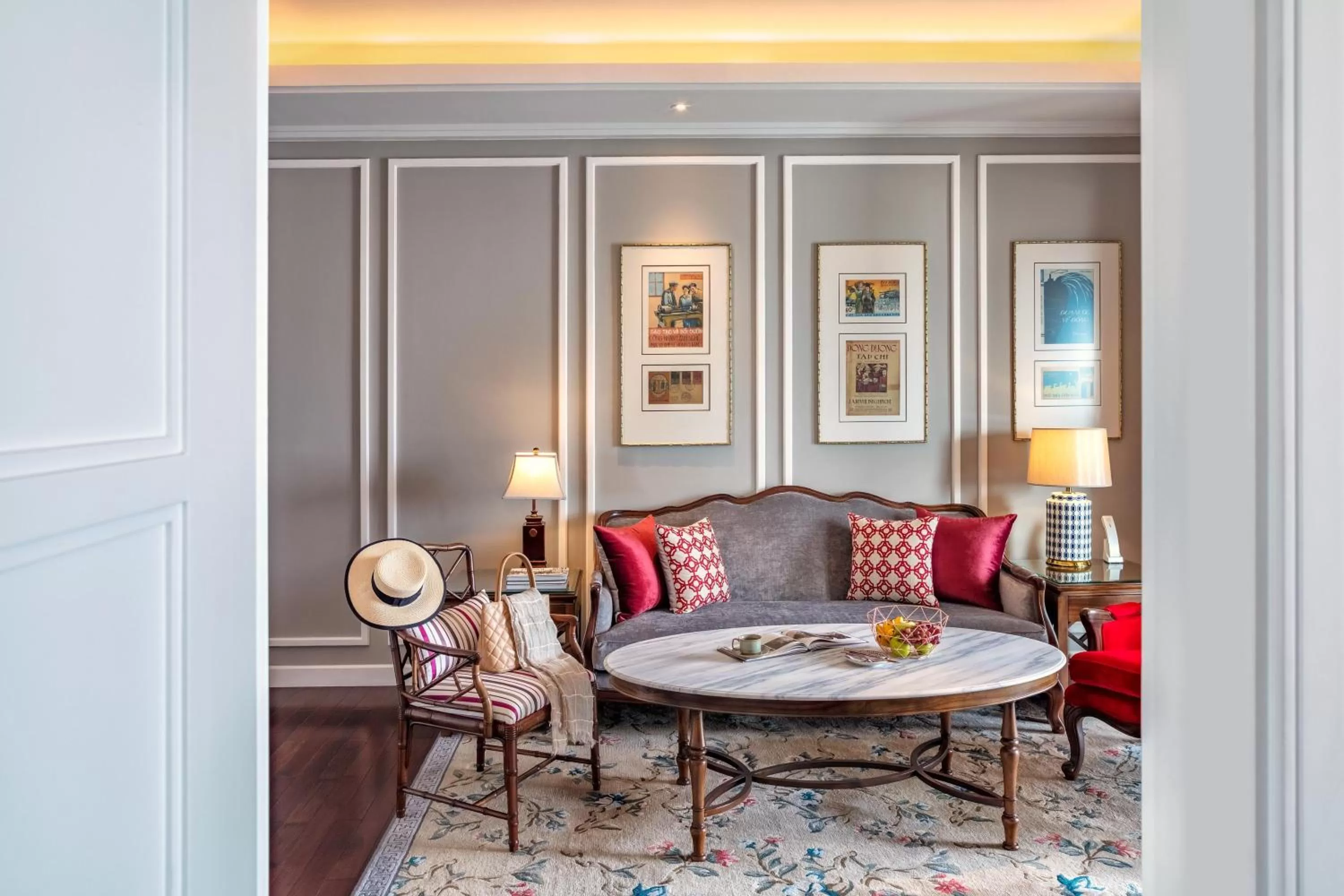 Living room in Mia Saigon – Luxury Boutique Hotel