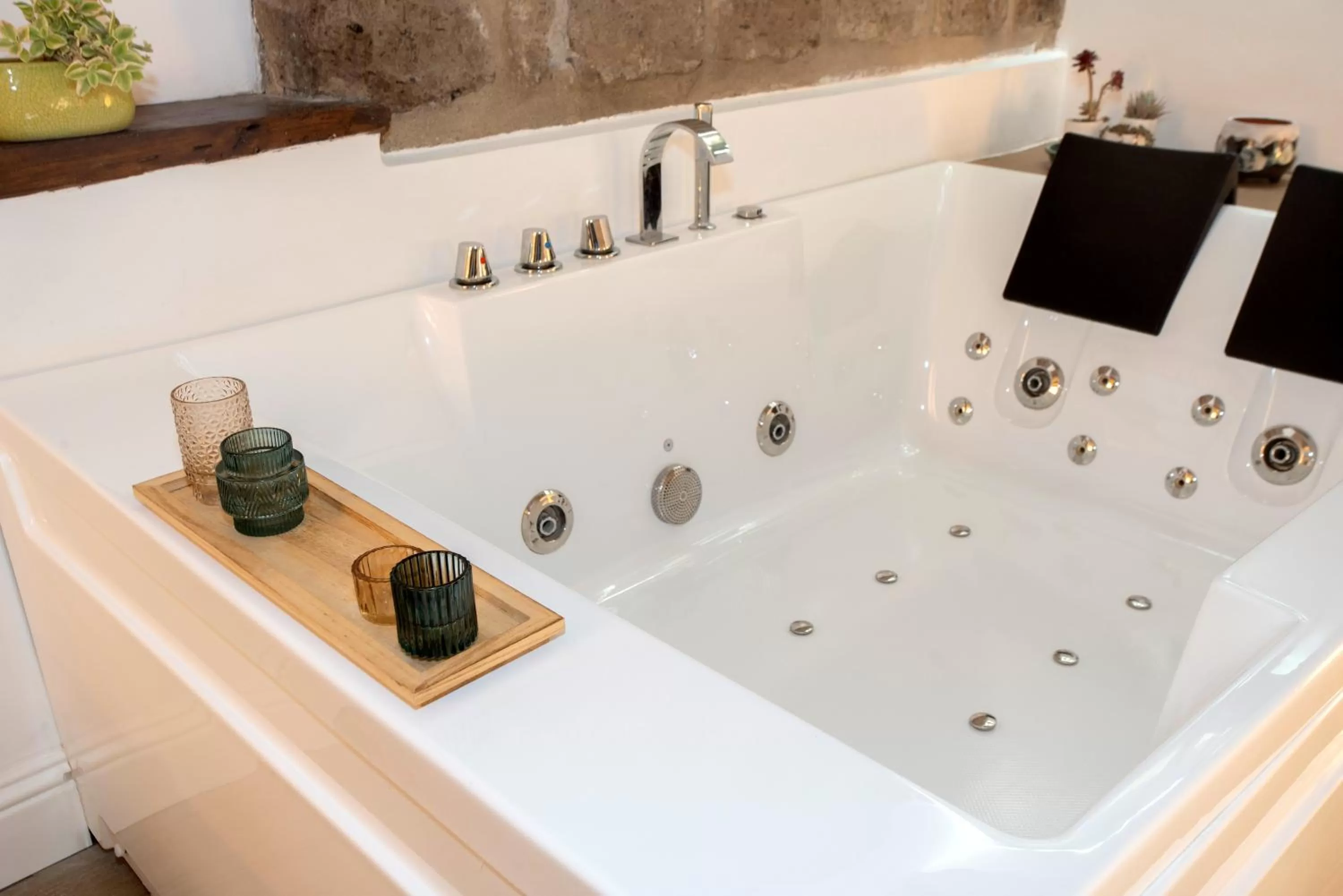 Hot Tub in La Chiaja art&relais