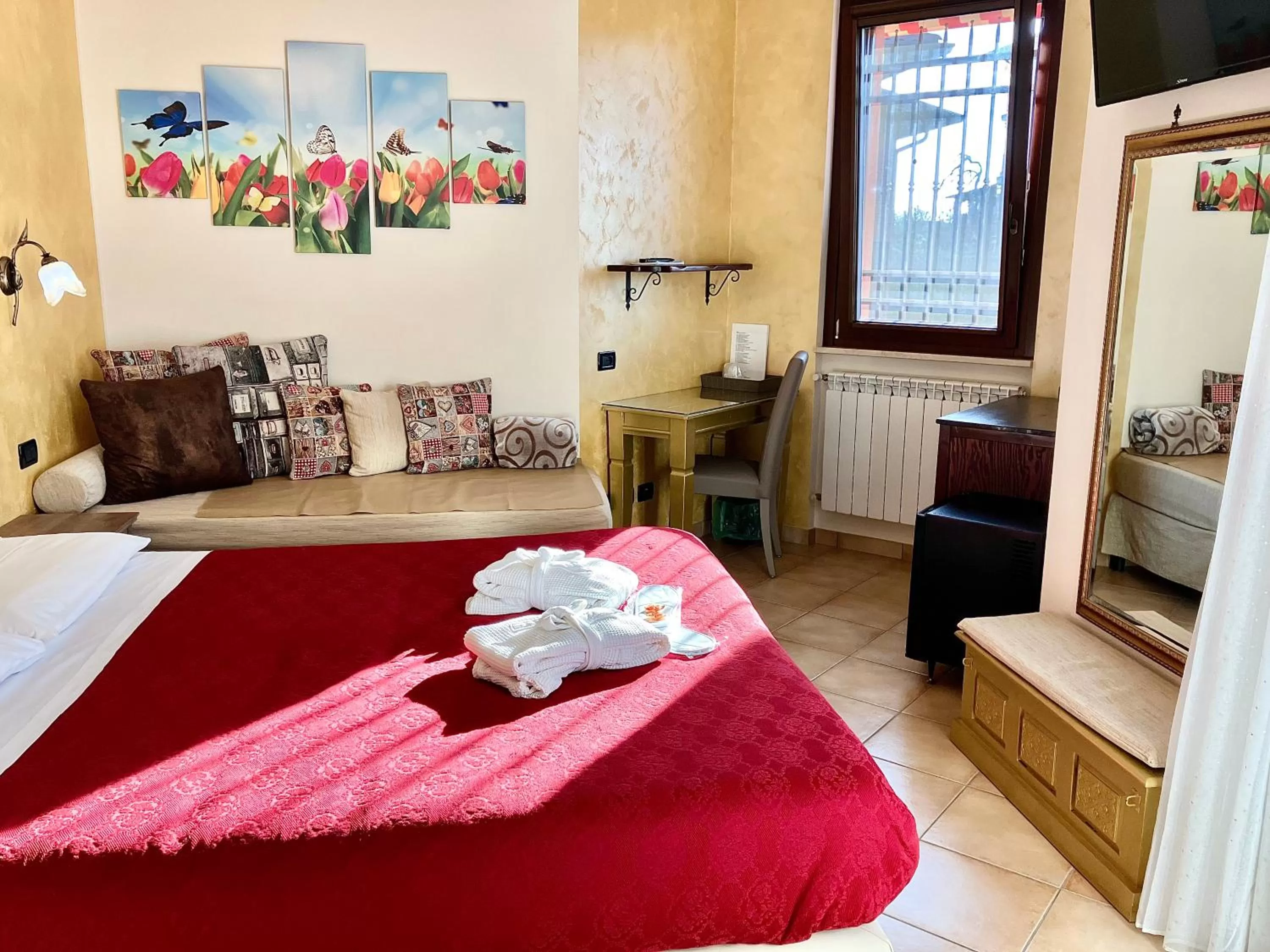 Bed in B&B Desenzano Paradise