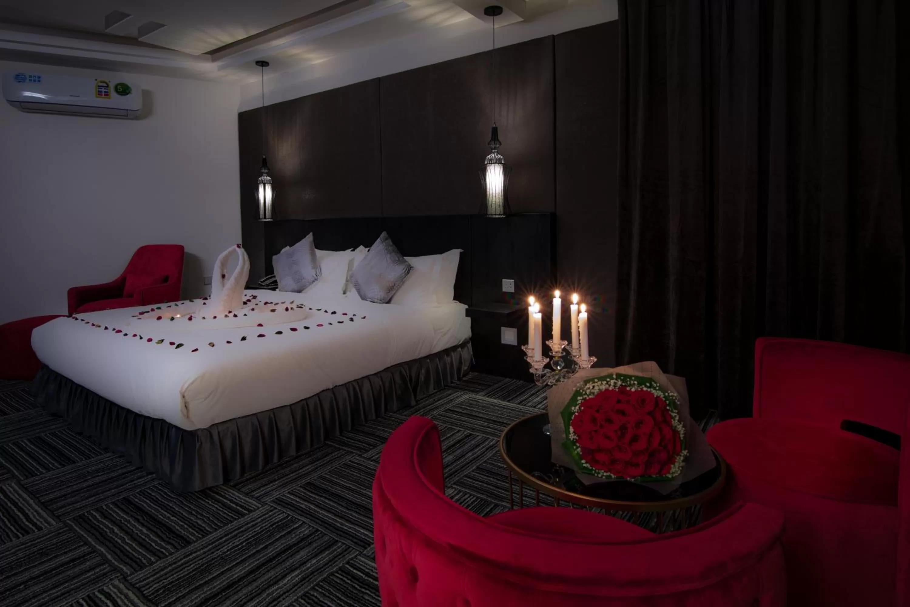 Bed in South Hotel Suites