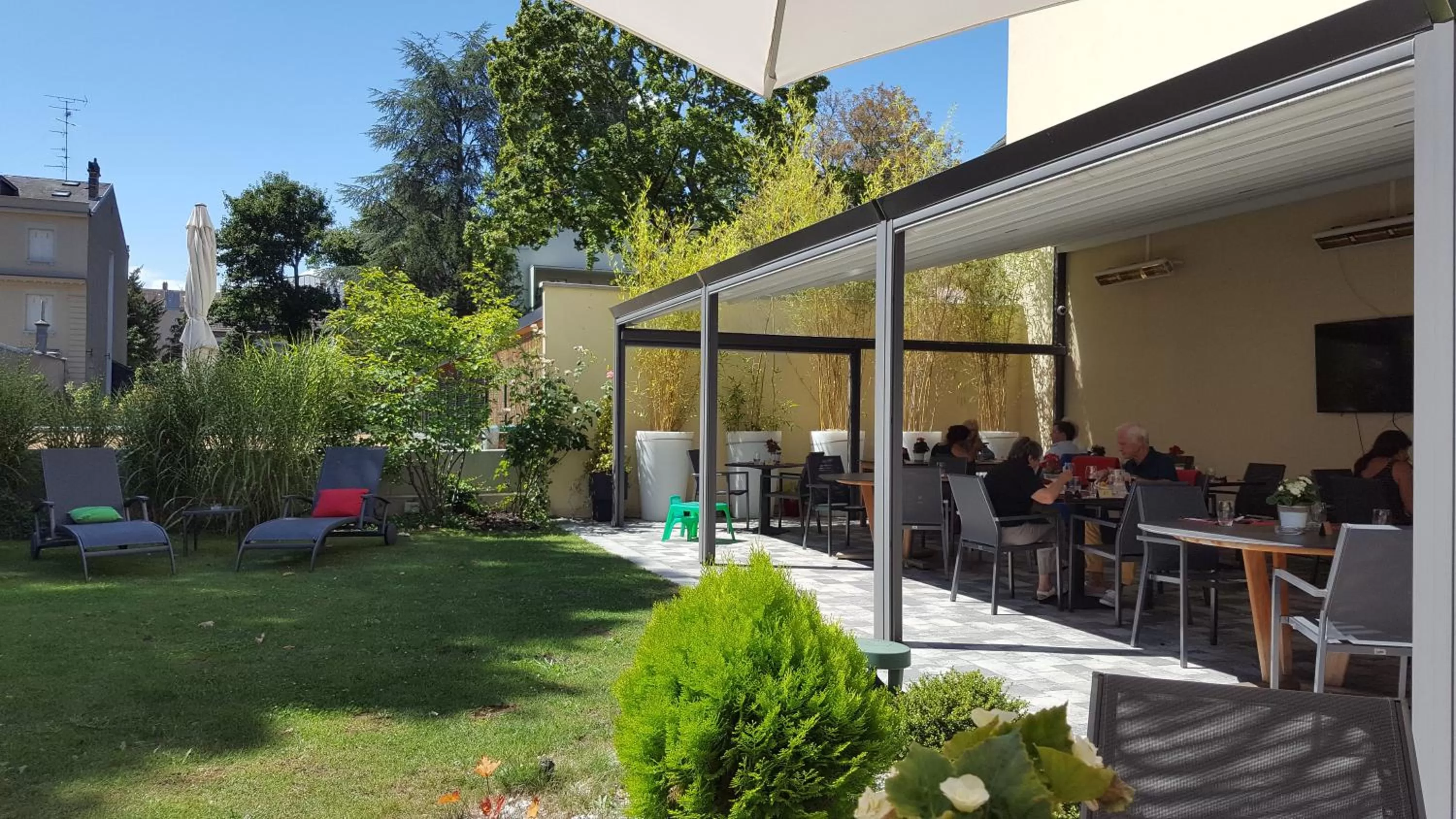 Patio in Hotel Du Parc - Mulhouse Centre