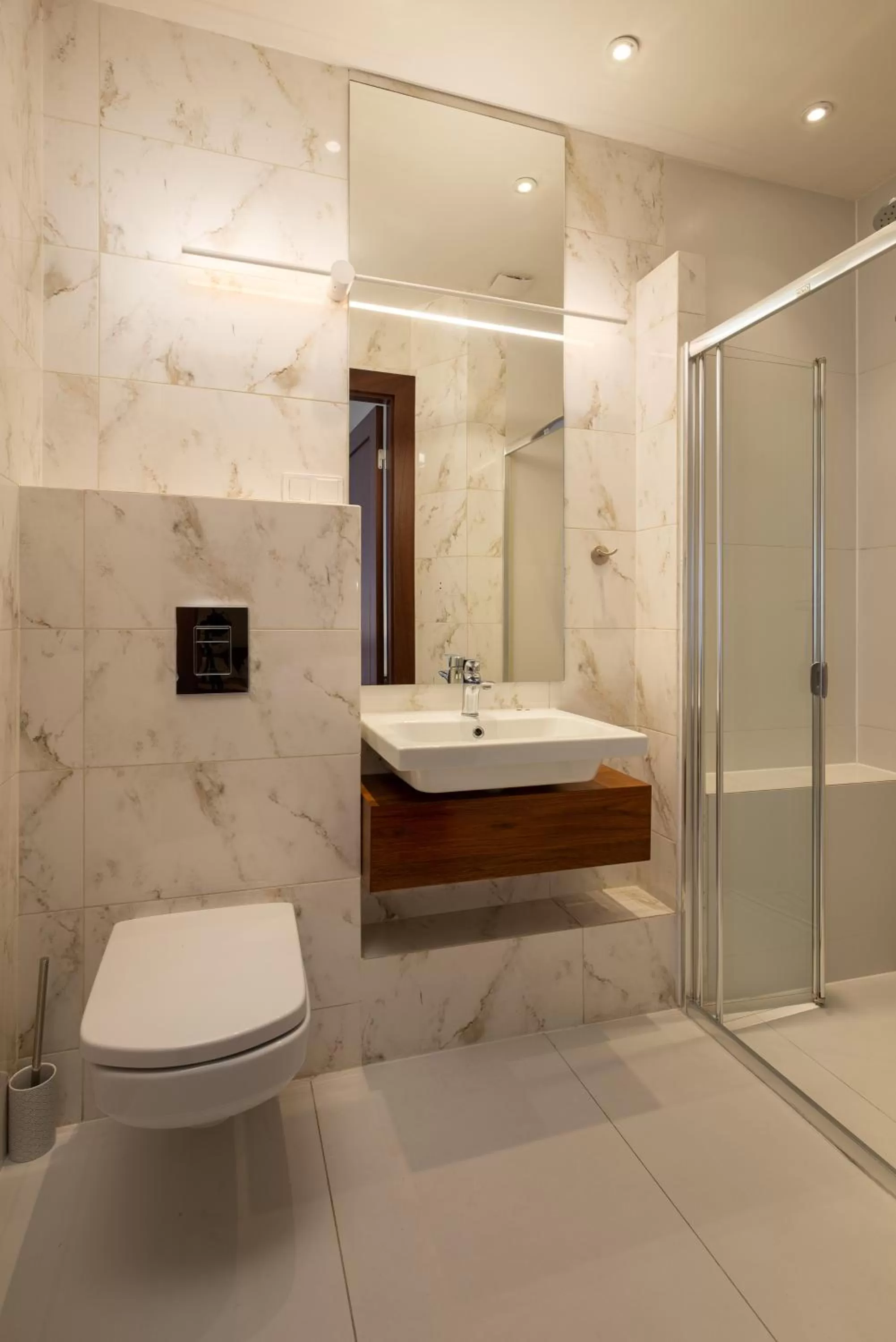 Shower in Hotel Beskid