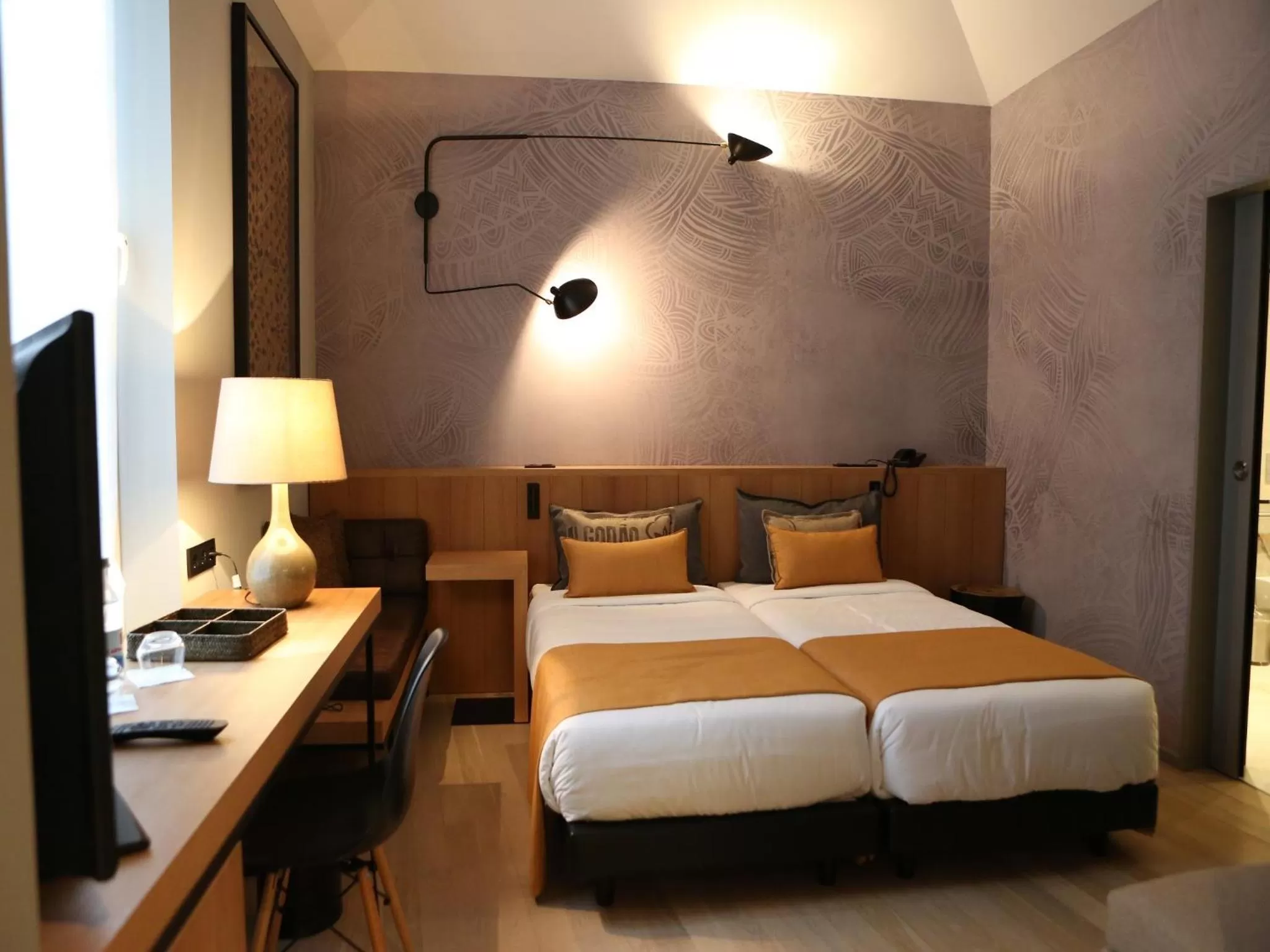 Deluxe Twin Room in Descobertas Boutique Hotel by Aspasios