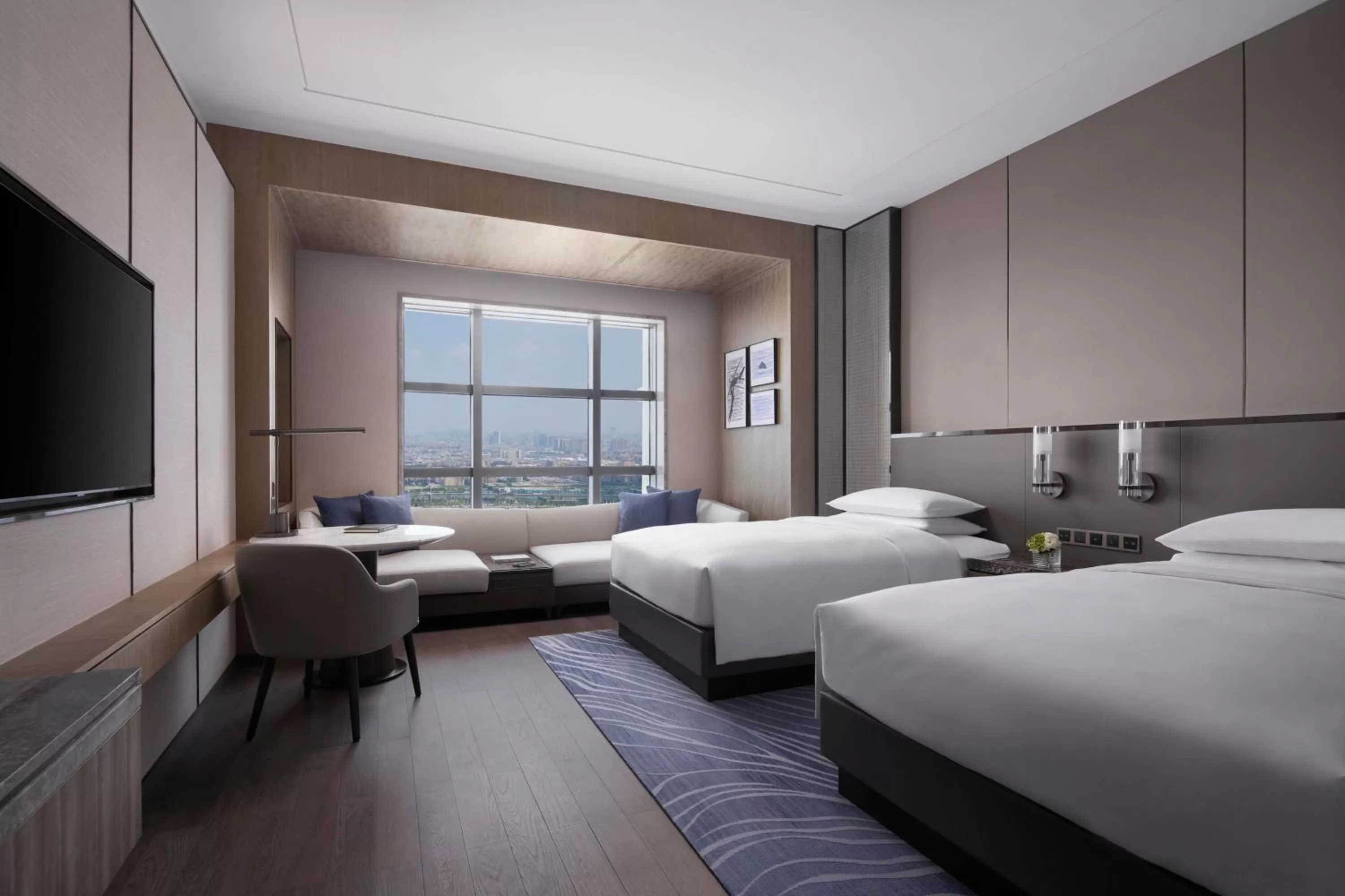 Bedroom, Bed in Foshan Marriott Hotel
