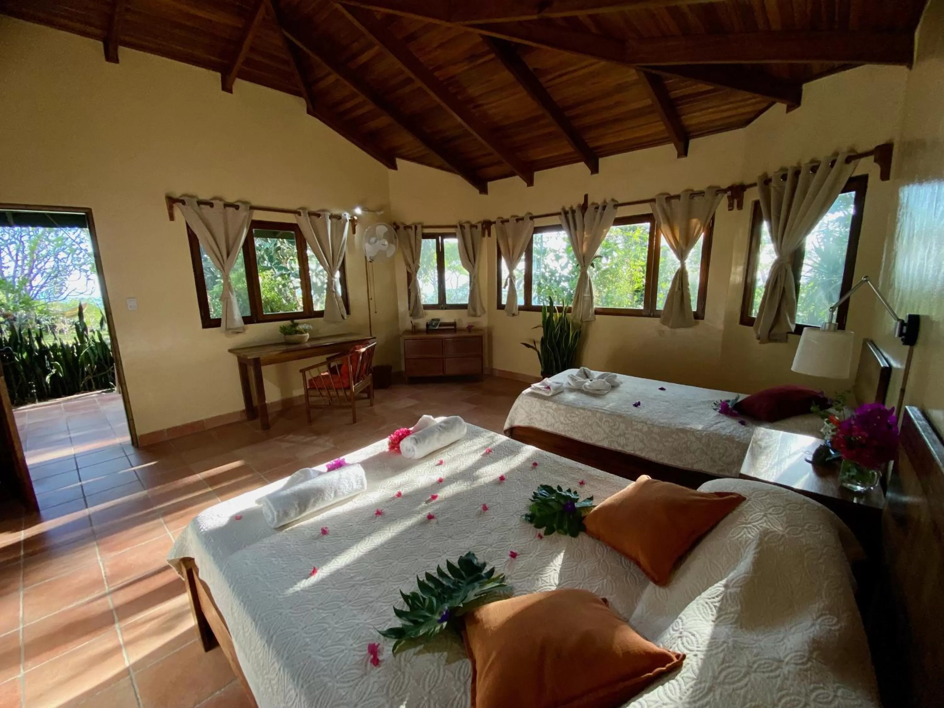 El Mirador Glamping & Apartments & Woodhouse & Swimingpool