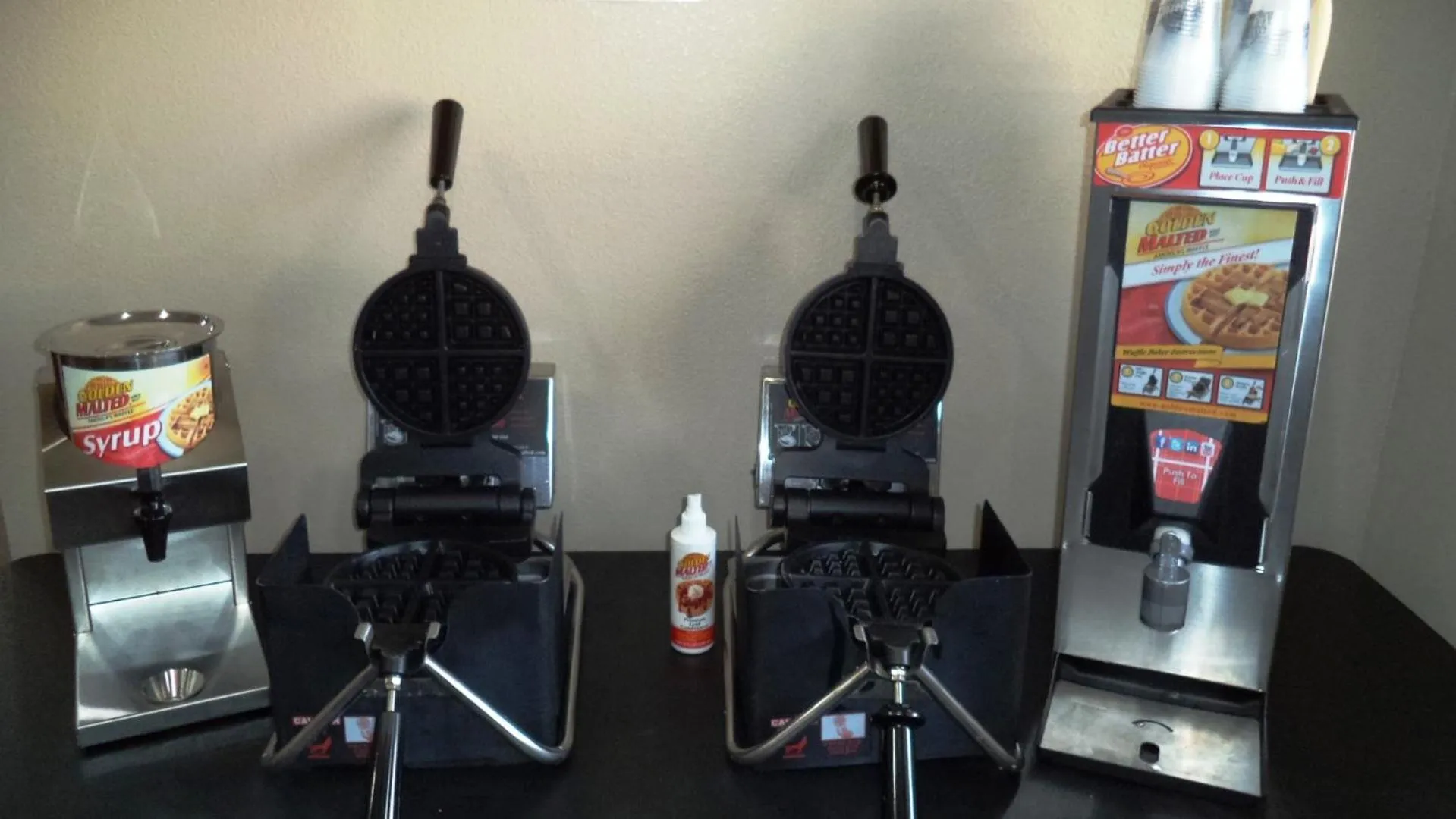 Buffet breakfast in Days Inn by Wyndham Maumee/Toledo