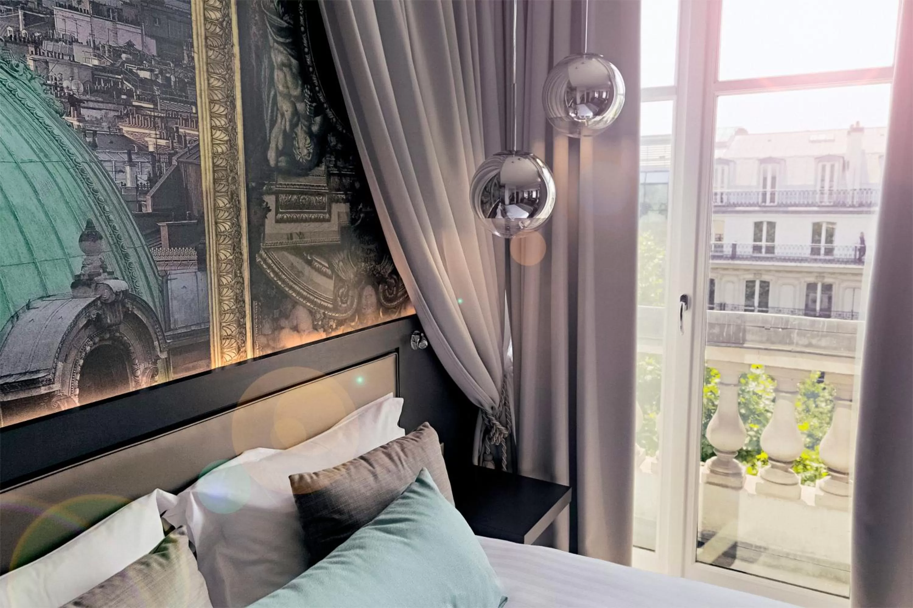 Photo of the whole room, Bed in Hotel Indigo Paris - Opera by IHG